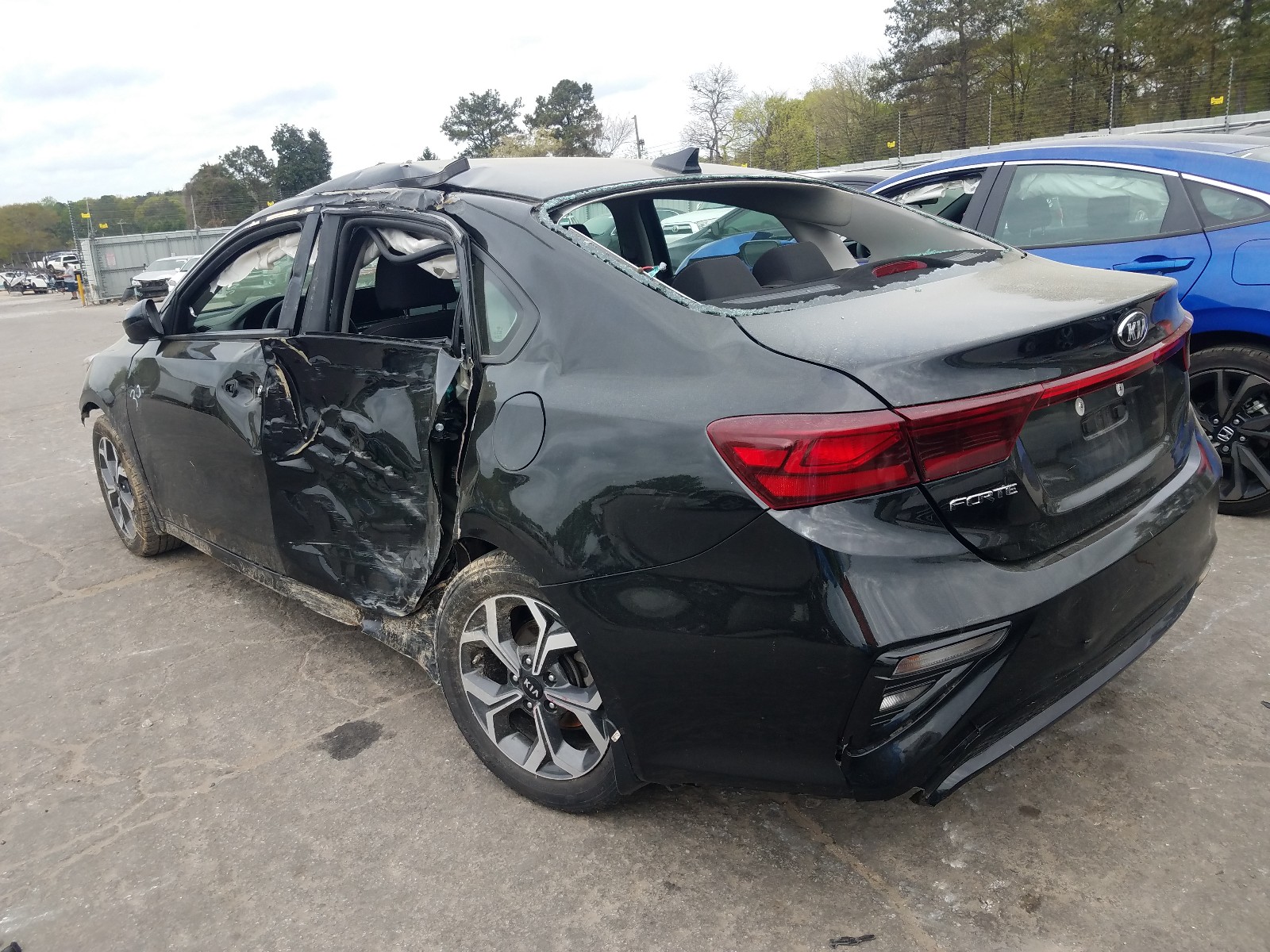 Photo 3 from auction – 2019 KIA FORTE FE with VIN 3KPF24ADXKE085758