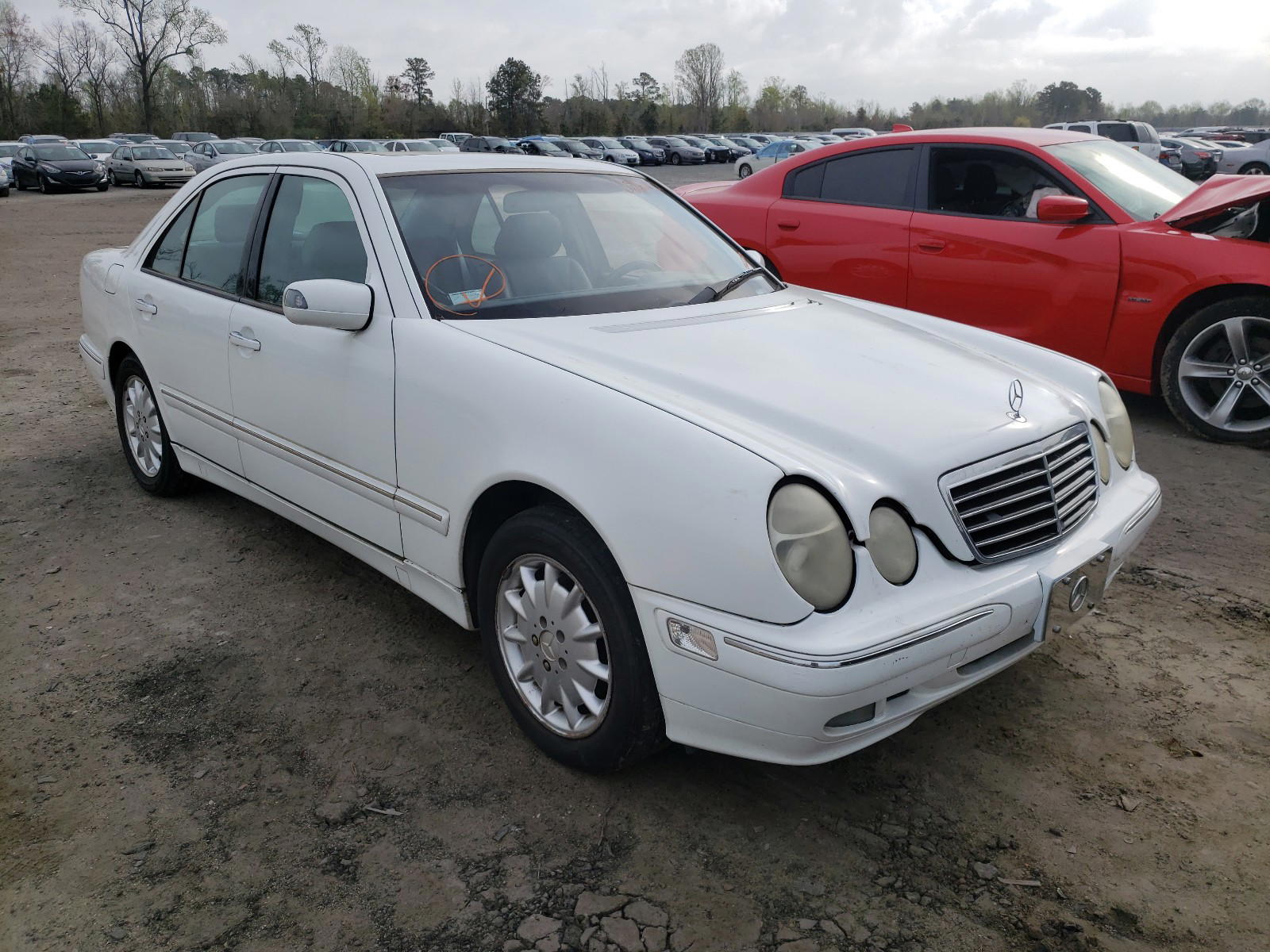 MERCEDES-BENZ E-CLASS 2000 with VIN WDBJF65J3YA997040 - Photo from auction
