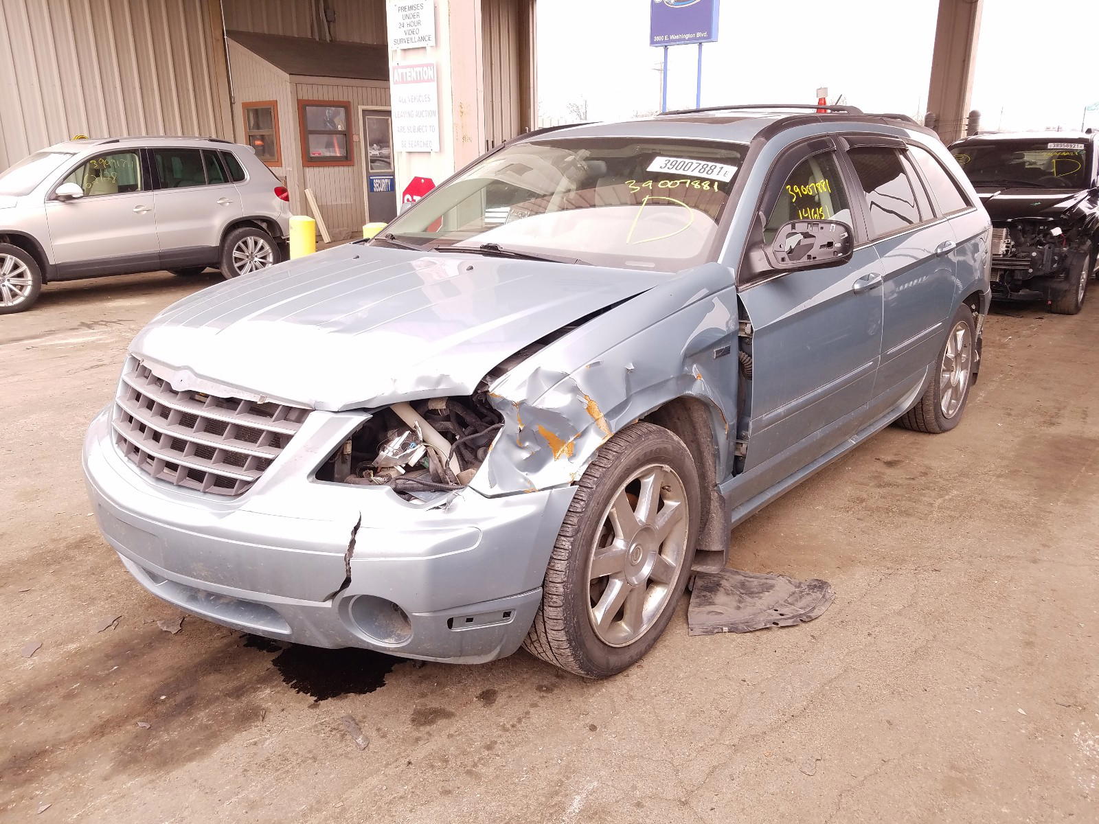 Photo 2 from auction – 2008 CHRYSLER PACIFICA T with VIN 2A8GM68X28R615246