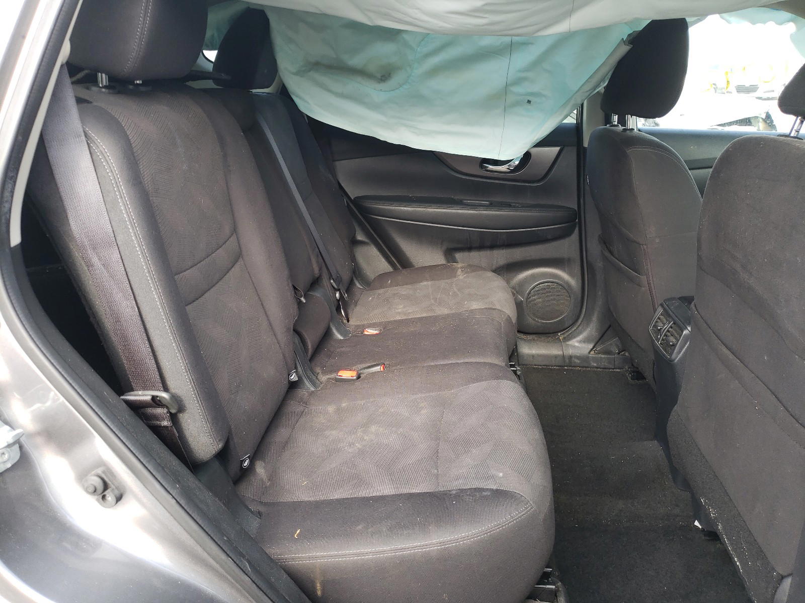 Photo 6 from auction – 2016 NISSAN ROGUE S with VIN KNMAT2MT6GP628657