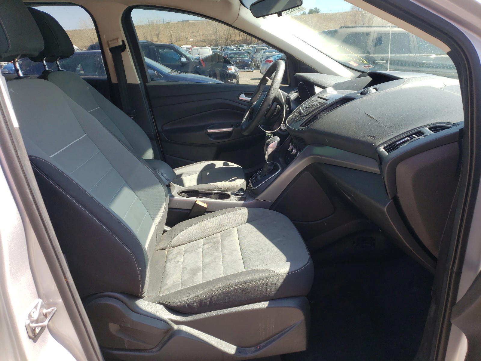 Photo 5 from auction – 2013 FORD ESCAPE SE with VIN 1FMCU9GX9DUC48640