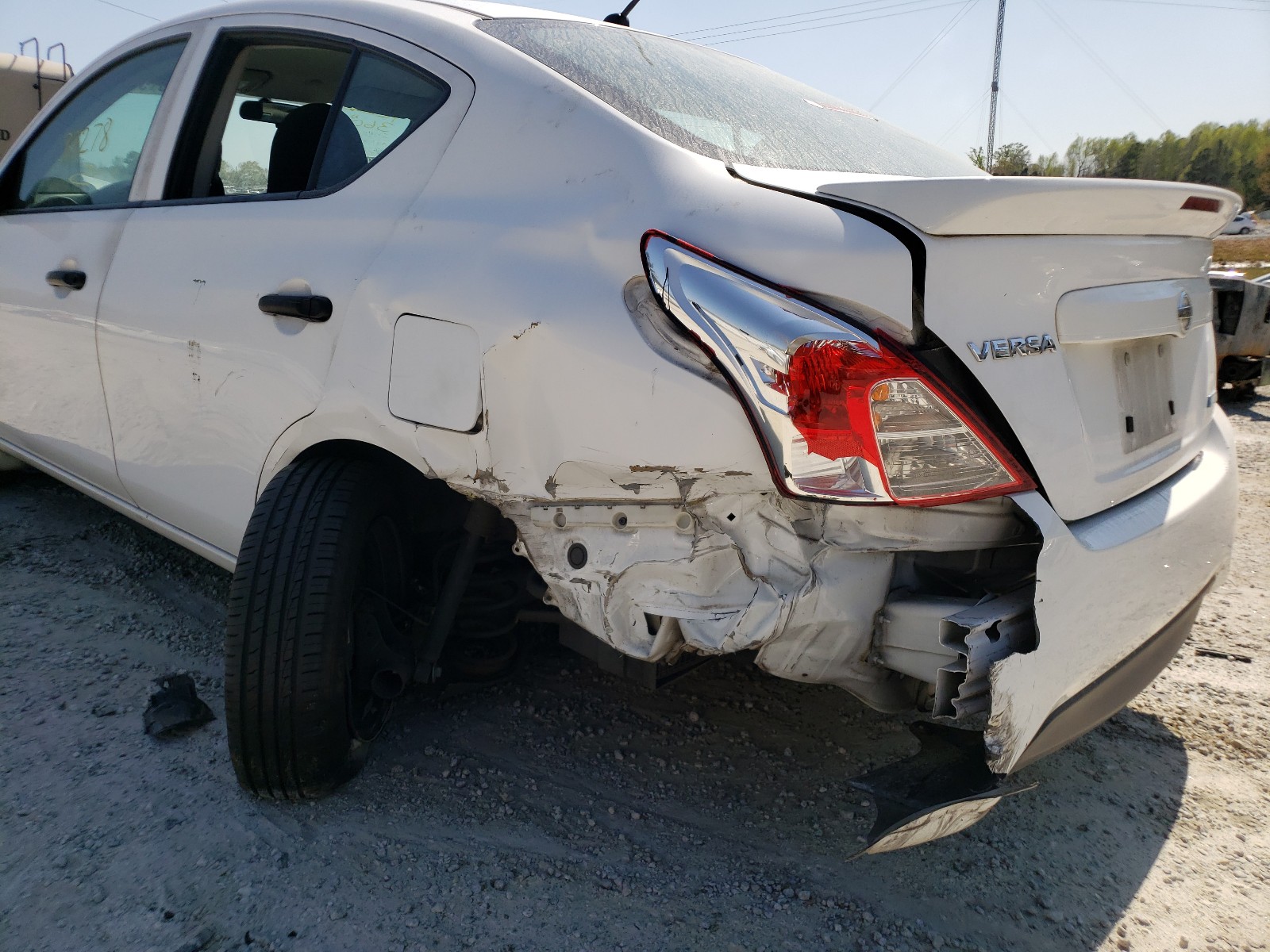 Photo 9 from auction – 2015 NISSAN VERSA S with VIN 3N1CN7AP8FL946025