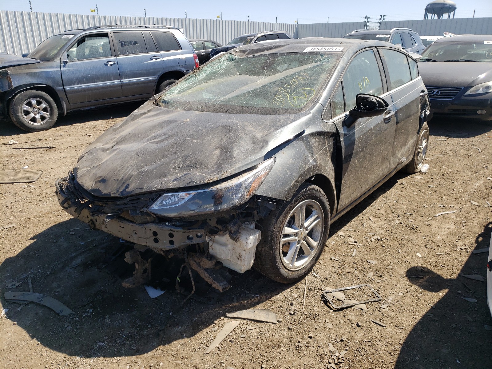 Photo 2 from auction – 2018 CHEVROLET CRUZE LT with VIN 3G1BE6SM8JS579710