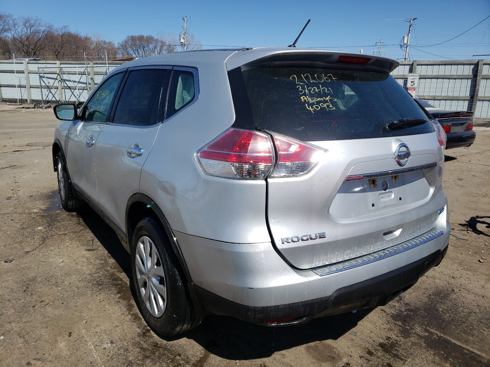 Zdjęcie 3 z aukcji – 2014 NISSAN ROGUE S z VIN 5N1AT2MT7EC824705