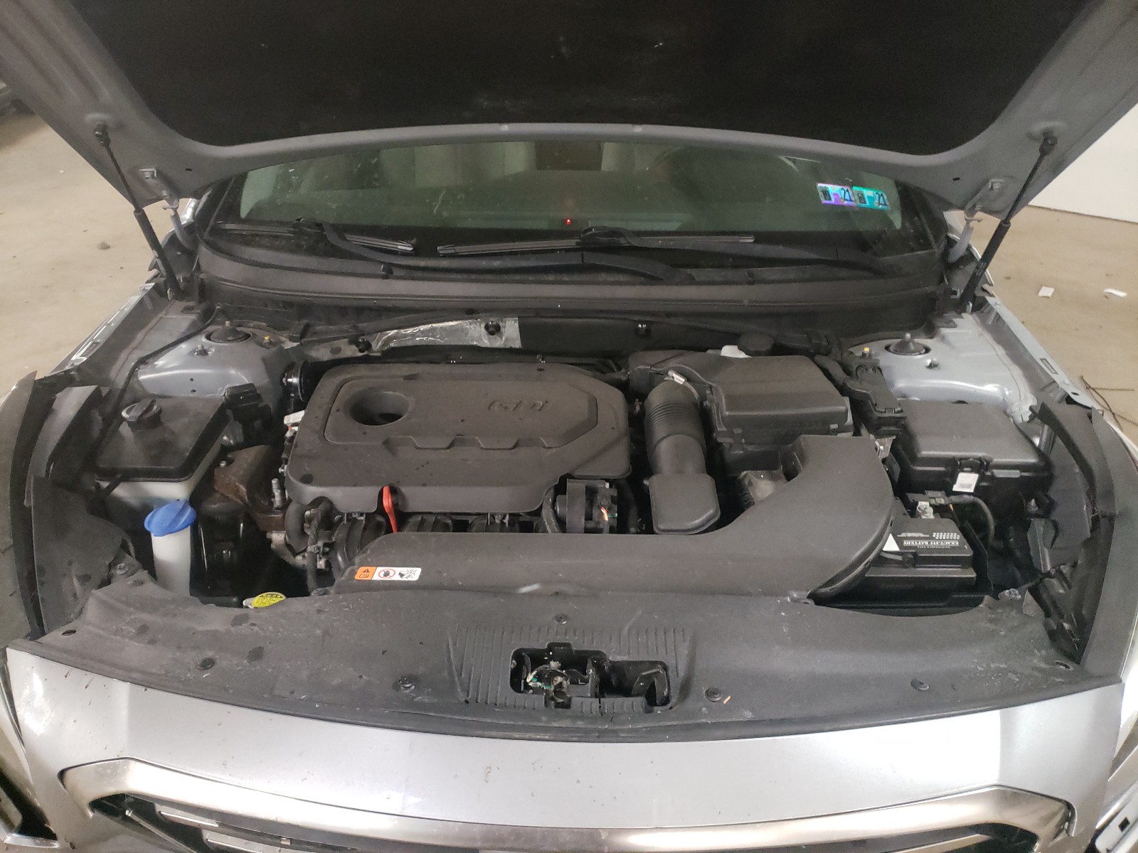 Photo 7 from auction – 2016 HYUNDAI SONATA SE with VIN 5NPE24AF3GH297255
