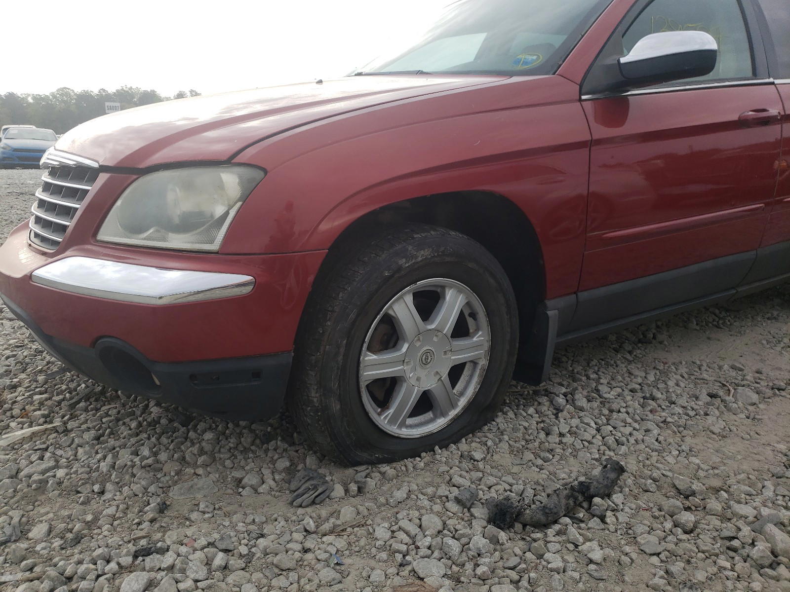 Photo 9 from auction – 2005 CHRYSLER PACIFICA T with VIN 2C8GF68415R576196