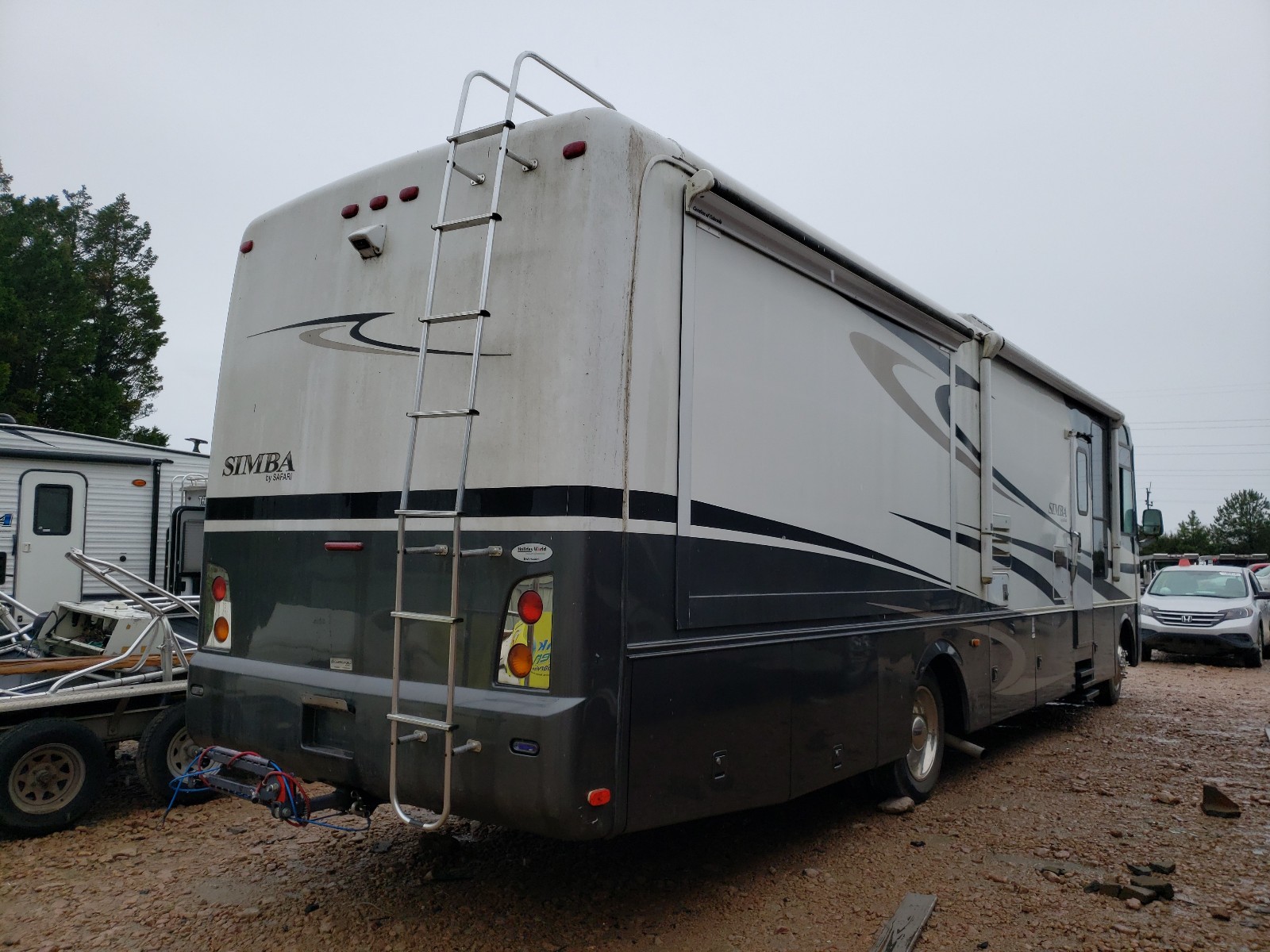 Photo 4 from auction – 2005 MONA MOTOR HOME with VIN 5B4MP67G553399034