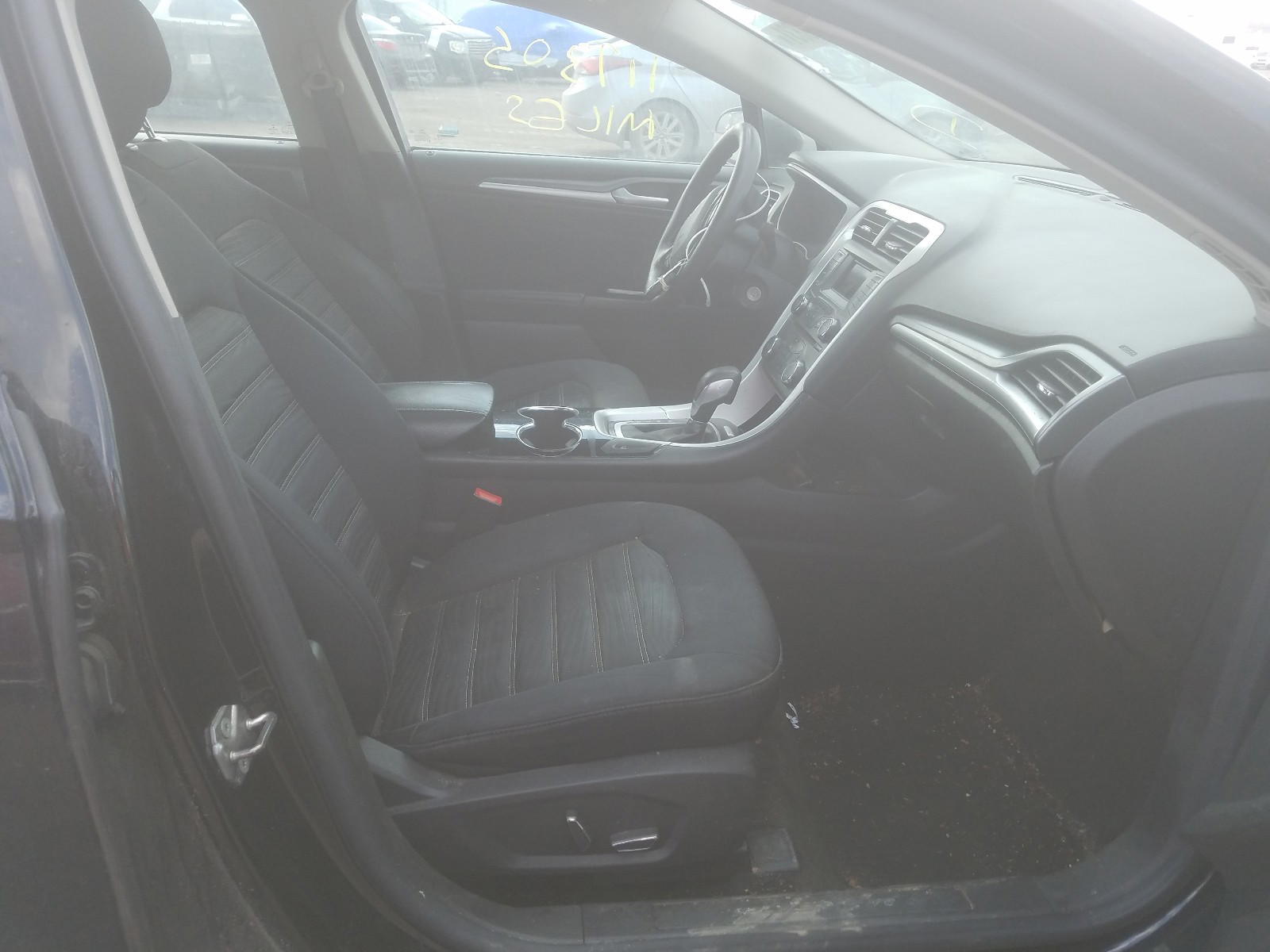 Photo 5 from auction – 2016 FORD FUSION SE with VIN 3FA6P0H70GR256100