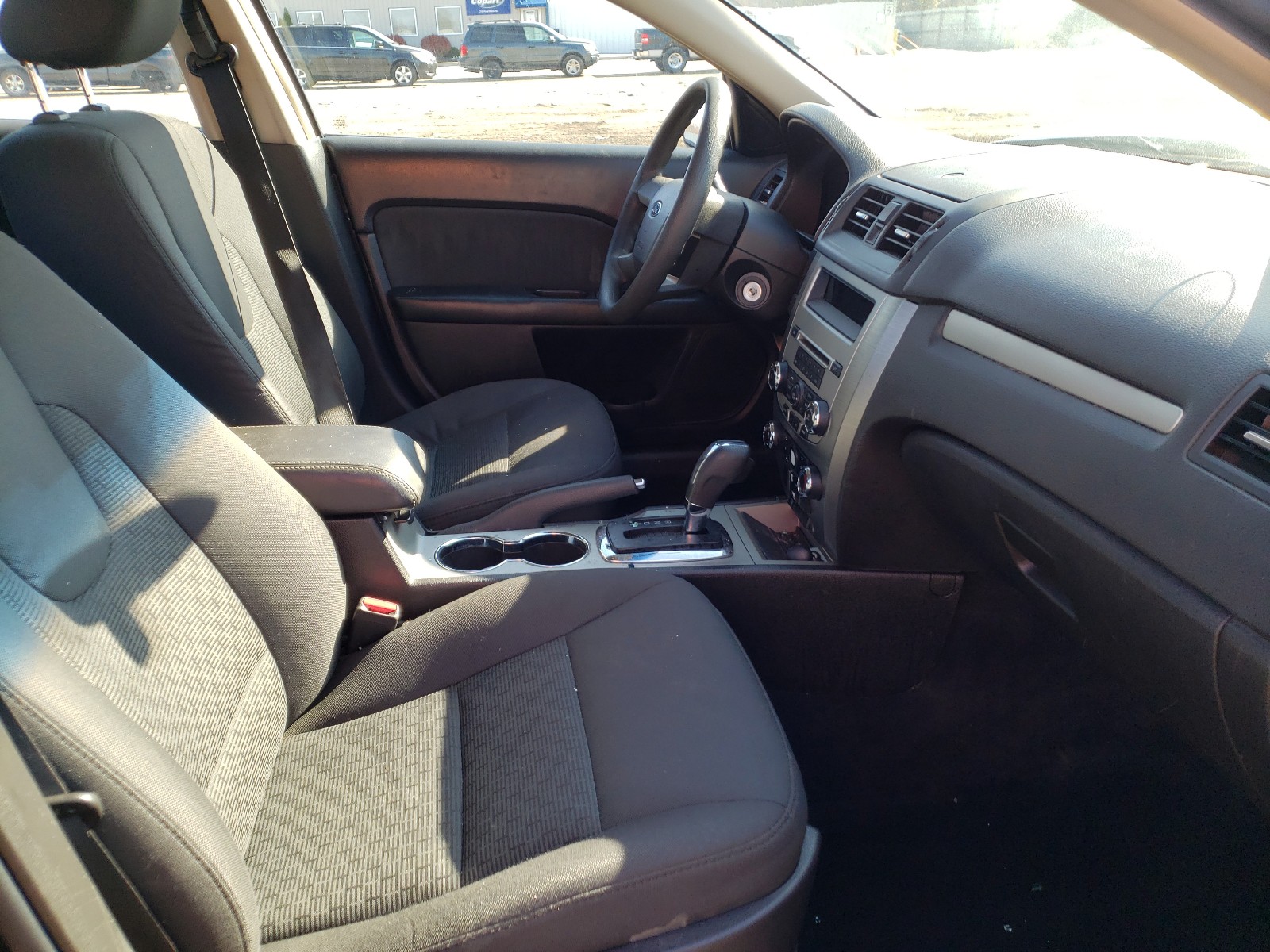 Photo 5 from auction – 2011 FORD FUSION SE with VIN 3FAHP0HA7BR177620