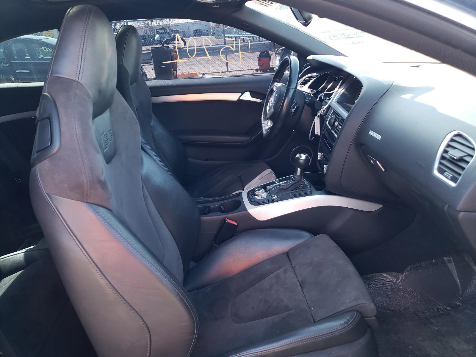 Photo 5 from auction – 2013 AUDI S5 PREMIUM with VIN WAUCGAFR9DA017154