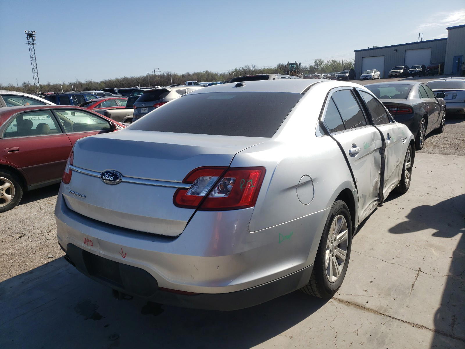 Photo 4 from auction – 2011 FORD TAURUS SE with VIN 1FAHP2DW3BG109738