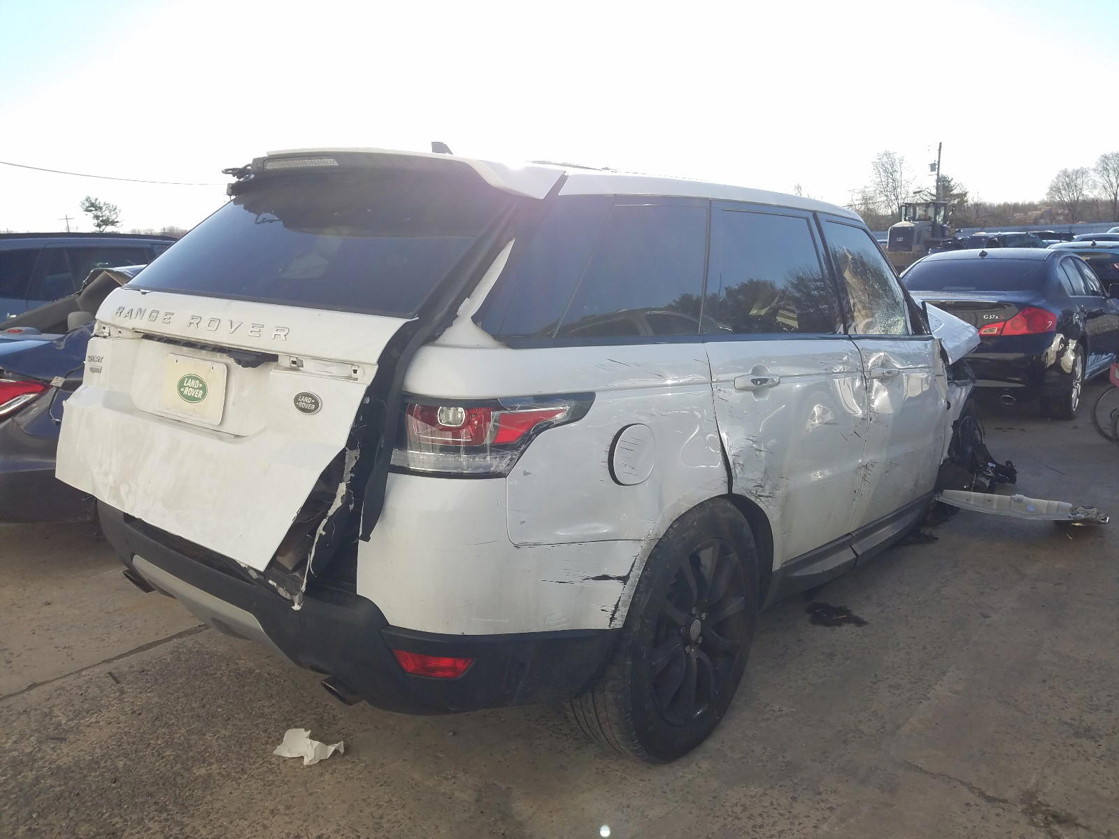 Photo 4 from auction – 2016 LAND ROVER RANGE ROVE with VIN SALWR2EFXGA108454