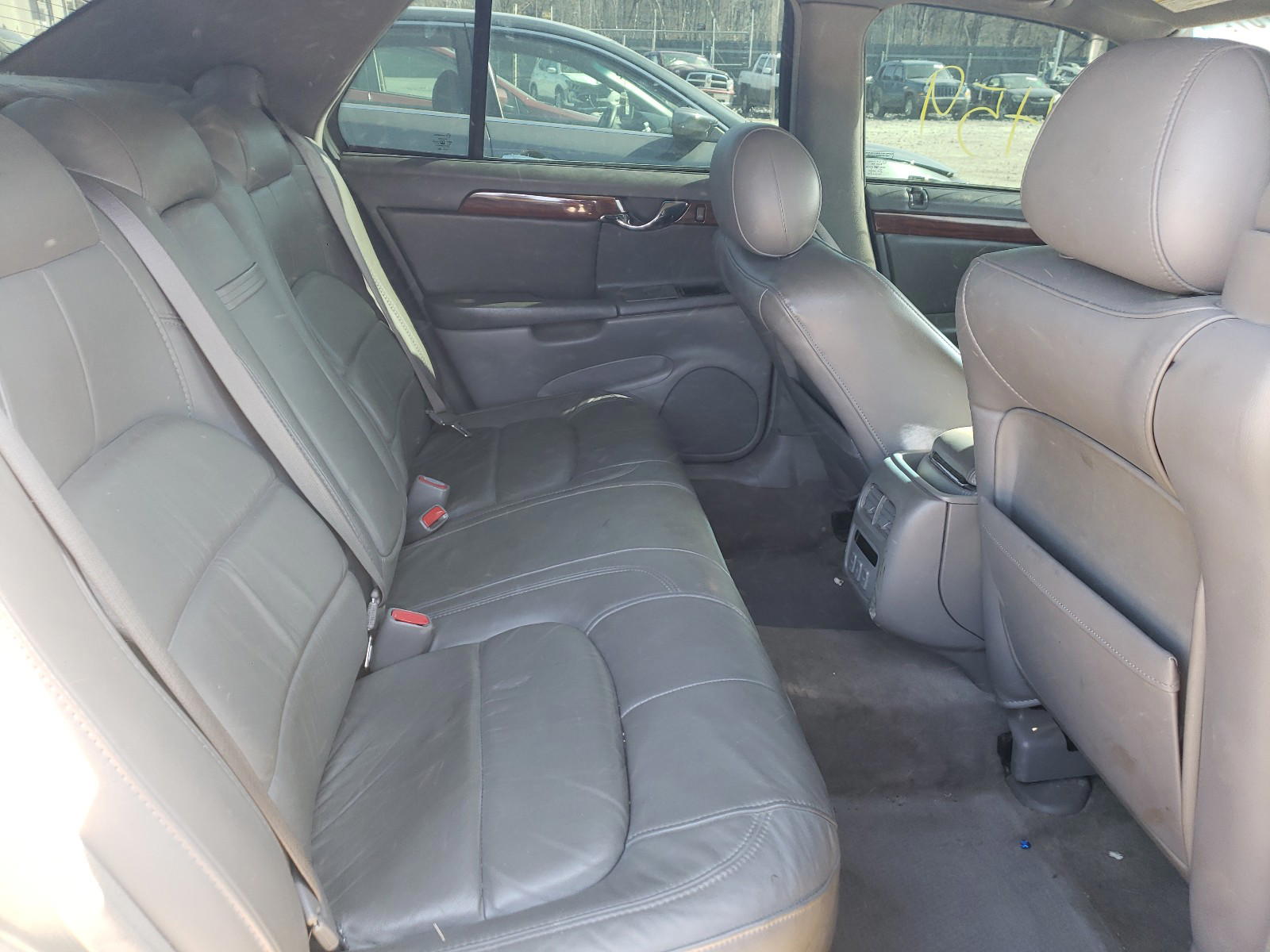 Photo 6 from auction – 2004 CADILLAC DEVILLE with VIN 1G6KD54Y14U263898