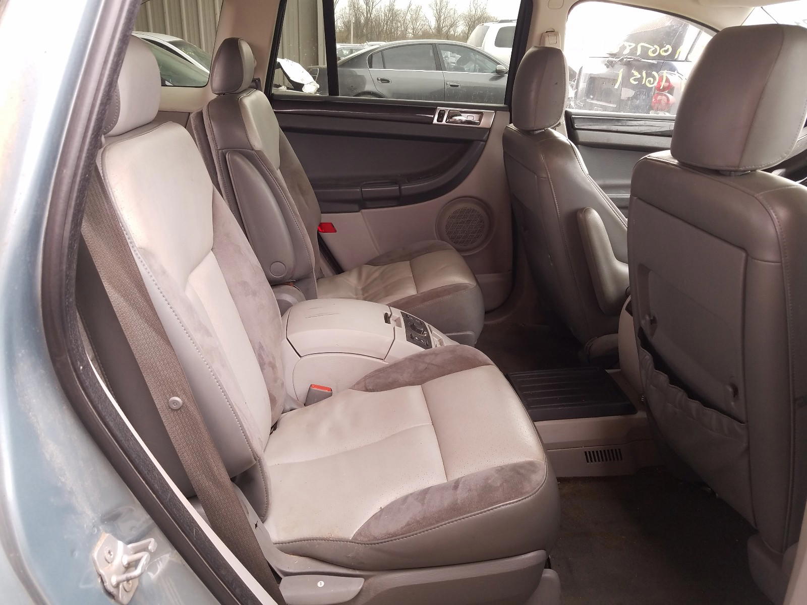 Photo 6 from auction – 2008 CHRYSLER PACIFICA T with VIN 2A8GM68X28R615246