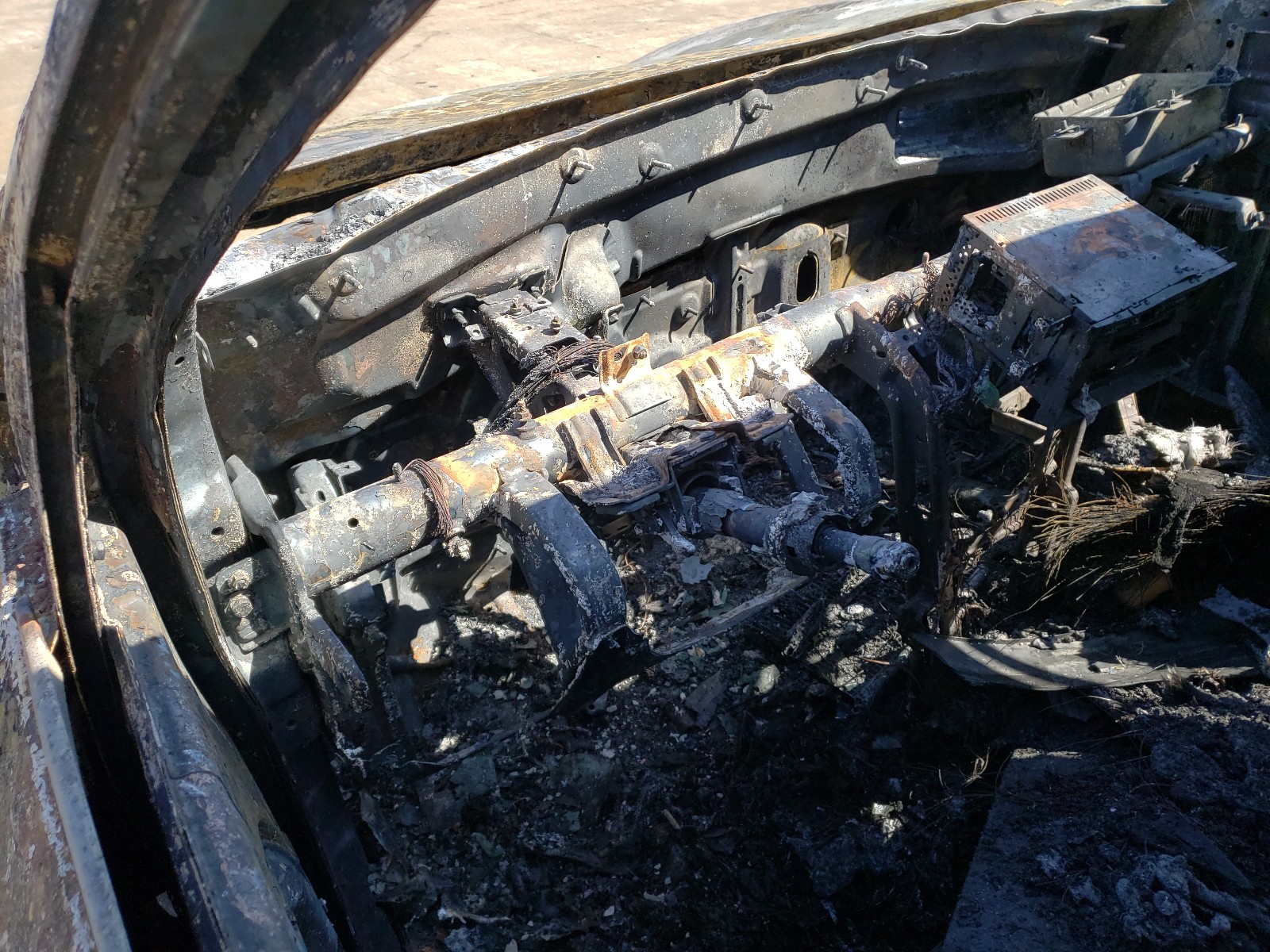 Photo 8 from auction – 2011 KIA SORENTO BA with VIN 5XYKT4A24BG073800