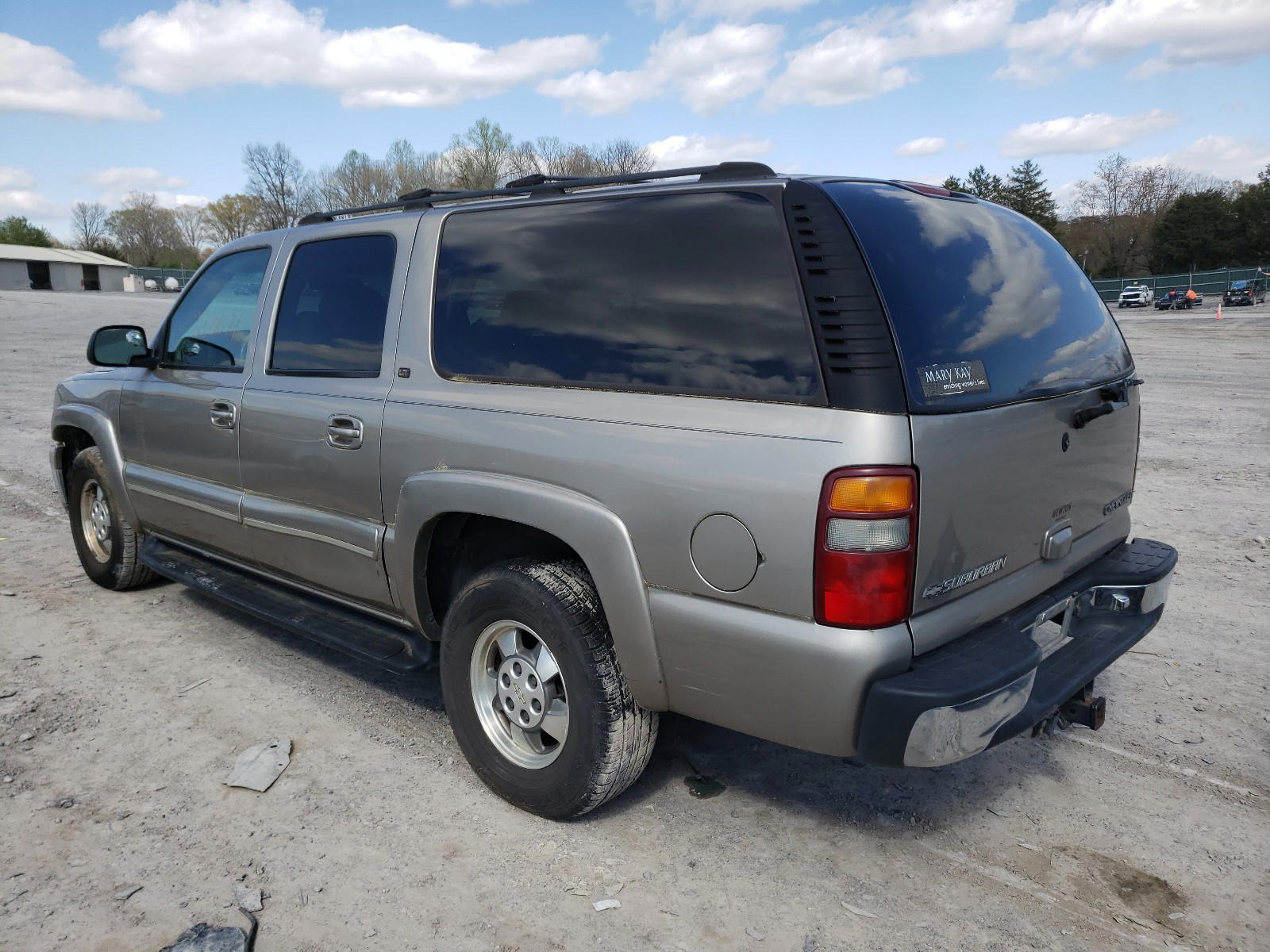 Photo 3 from auction – 2002 CHEVROLET SUBURBAN with VIN 1GNFK16Z22J100749