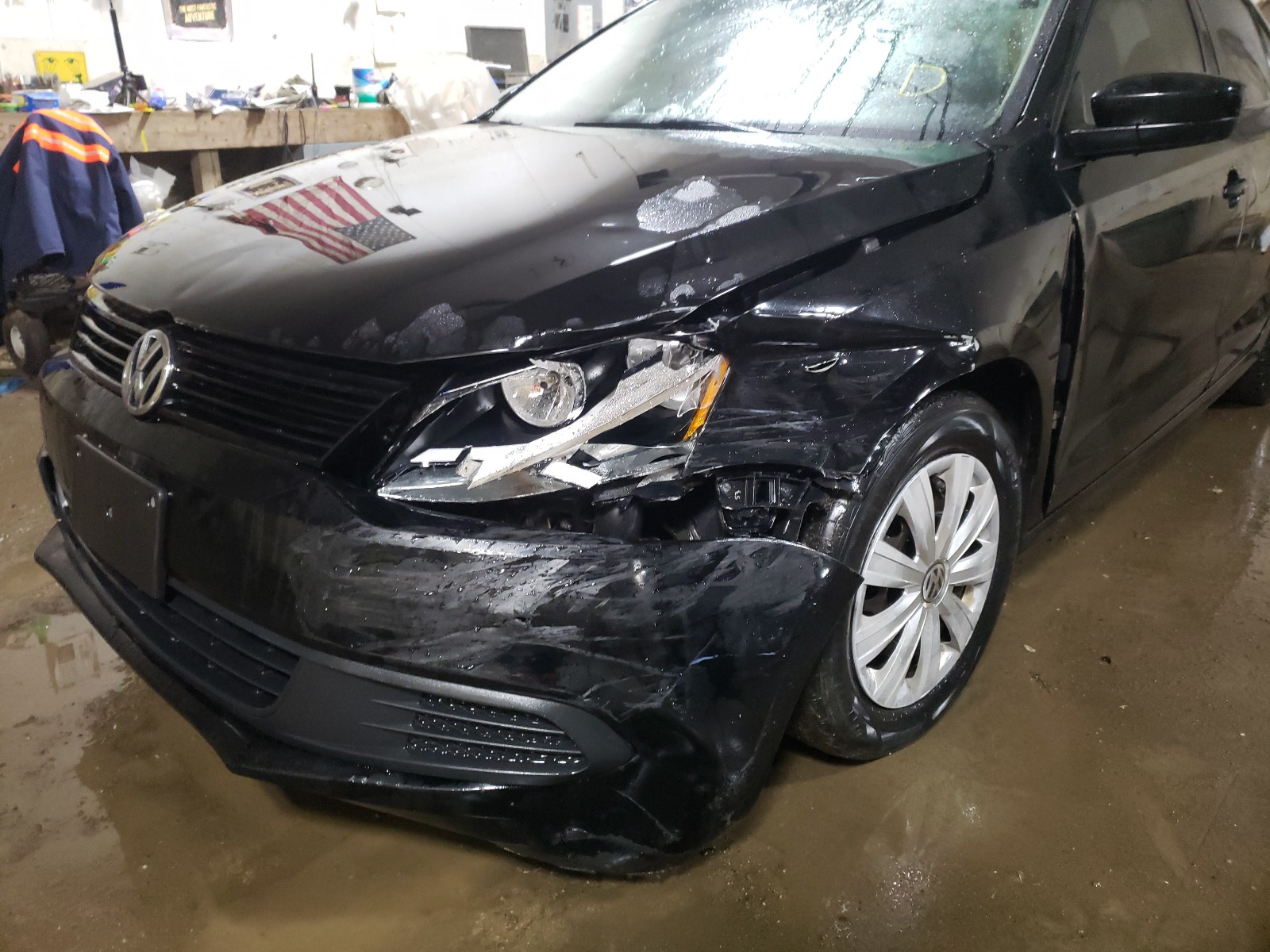 Photo 9 from auction – 2011 VOLKSWAGEN JETTA BASE with VIN 3VW2K7AJ3BM310918