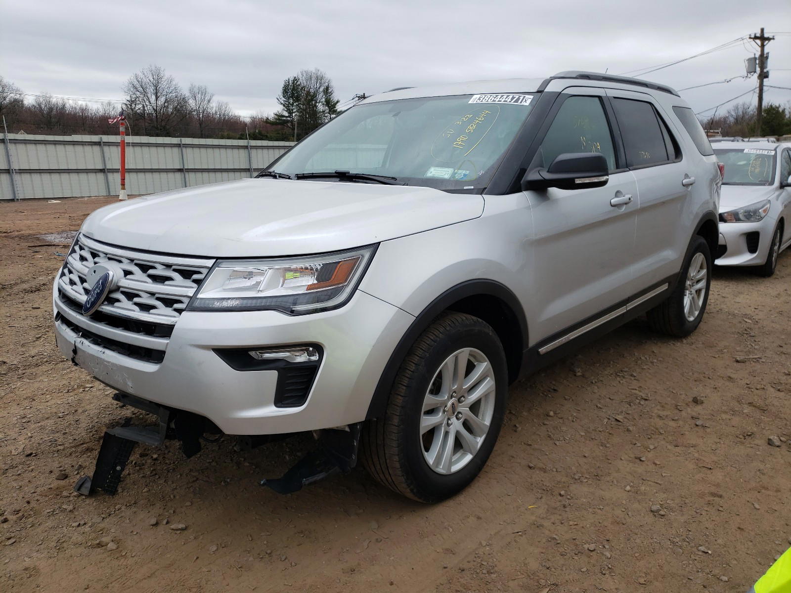 Photo 2 from auction – 2019 FORD EXPLORER X with VIN 1FM5K8D82KGB48106