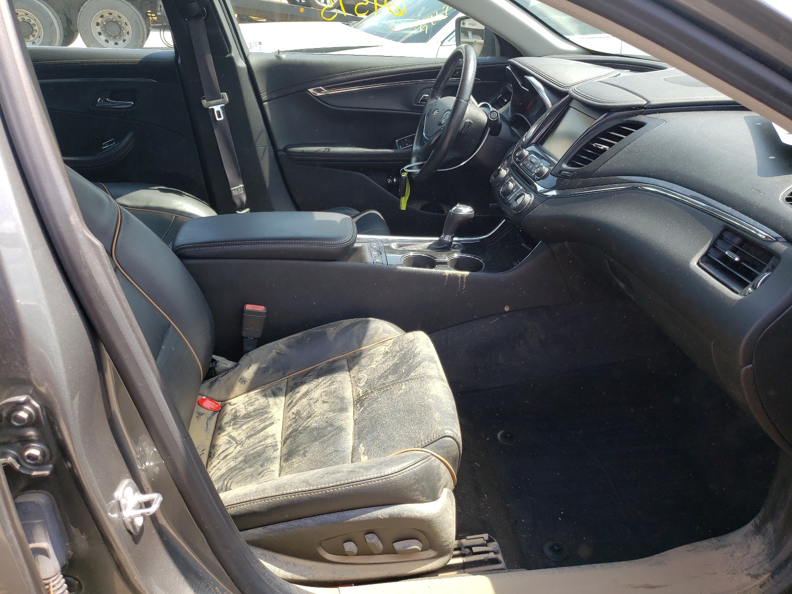 Photo 5 from auction – 2016 CHEVROLET IMPALA LTZ with VIN 1G1145S36GU105974