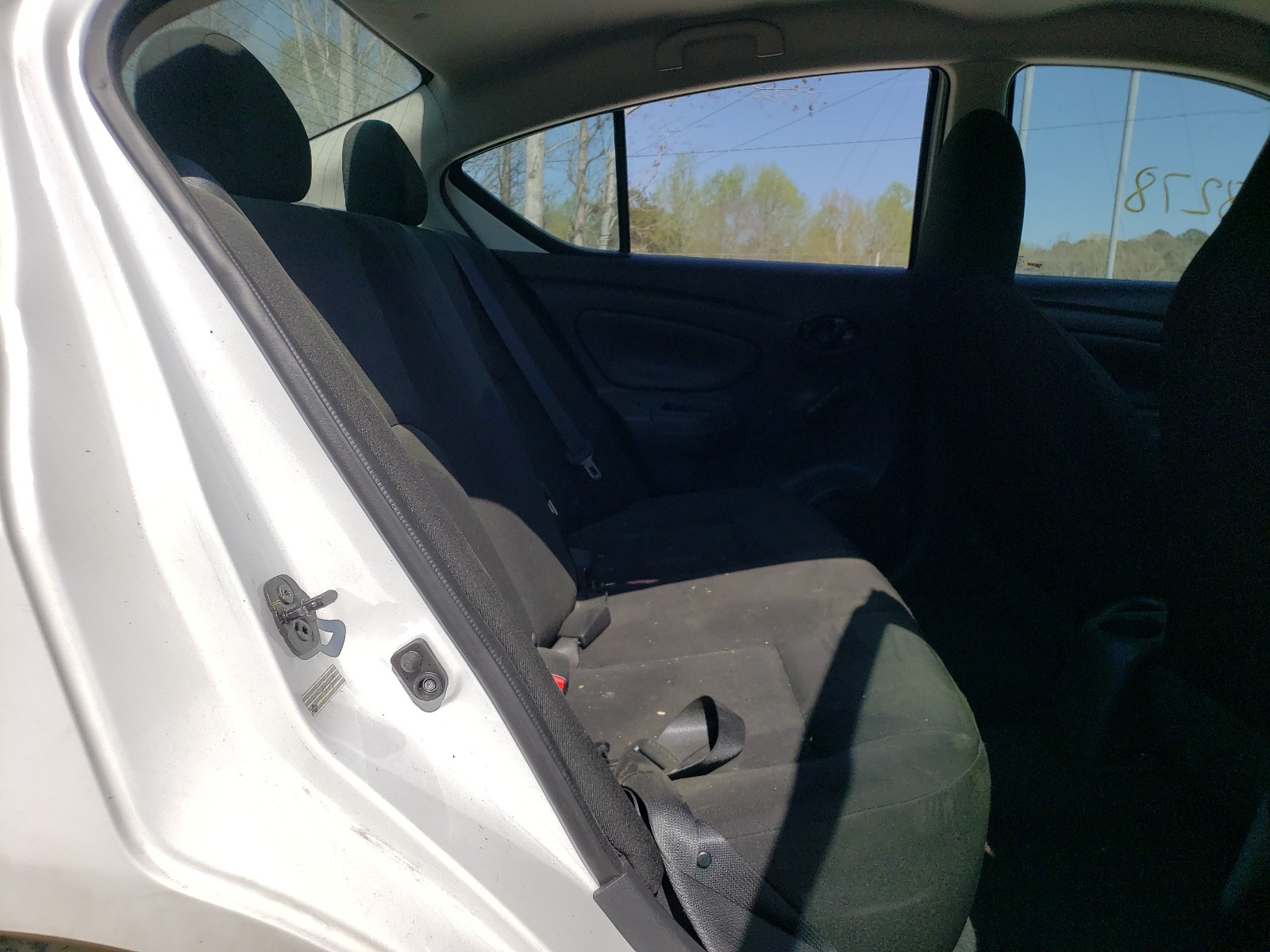 Photo 6 from auction – 2015 NISSAN VERSA S with VIN 3N1CN7AP8FL946025