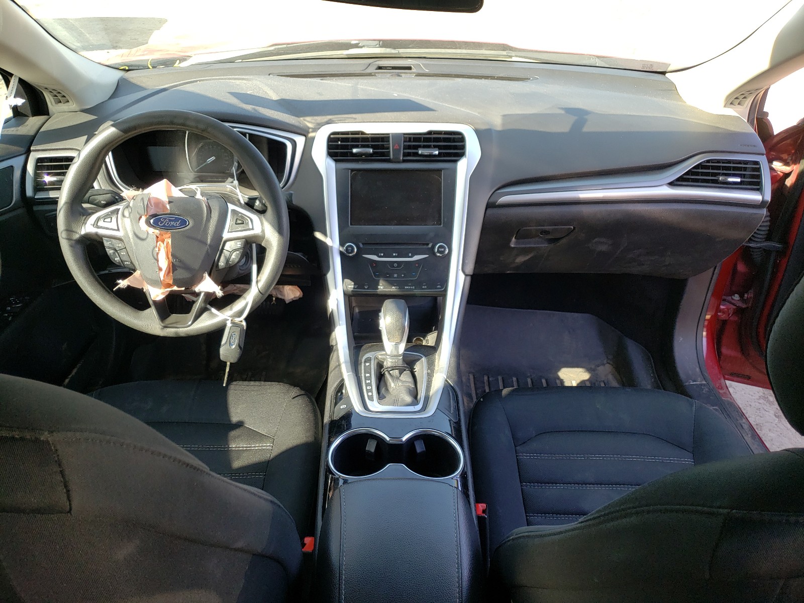 Photo 9 from auction – 2014 FORD FUSION SE with VIN 3FA6P0H71ER374251
