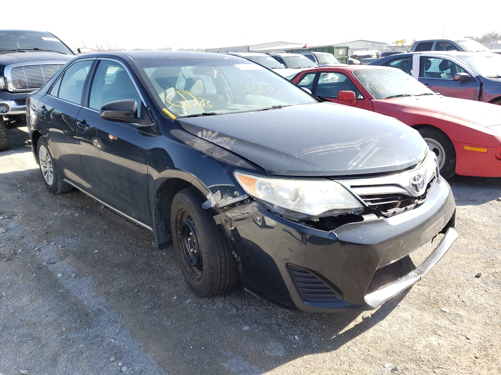 TOYOTA CAMRY BASE 2012 z numerem VIN 4T4BF1FKXCR166630 - Zdjęcie z aukcji