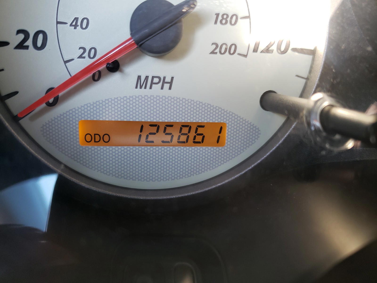 Photo 8 from auction – 2003 TOYOTA RAV4 with VIN JTEGH20V830112947