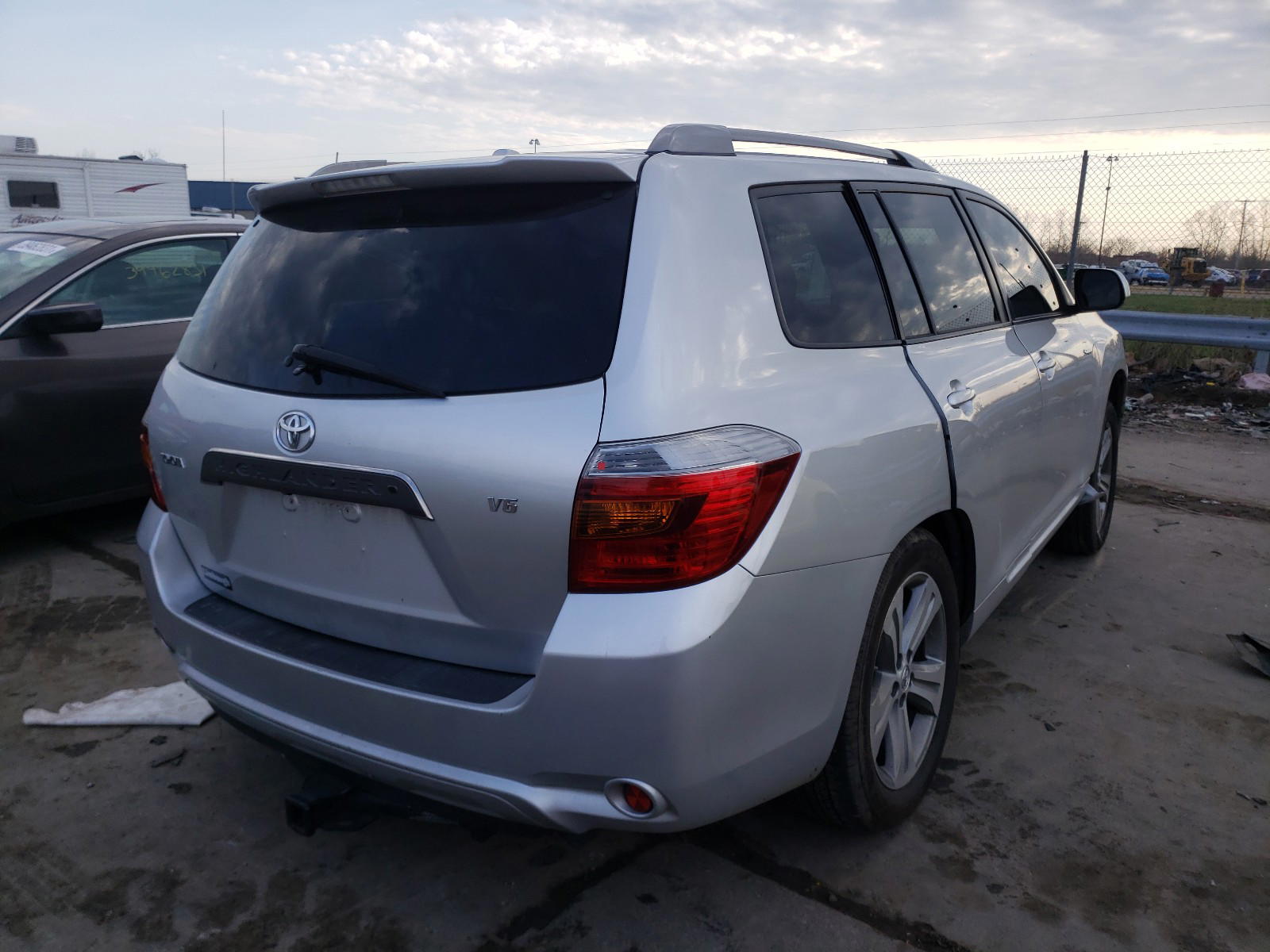 Photo 4 from auction – 2009 TOYOTA HIGHLANDER with VIN JTEDS43A692080280