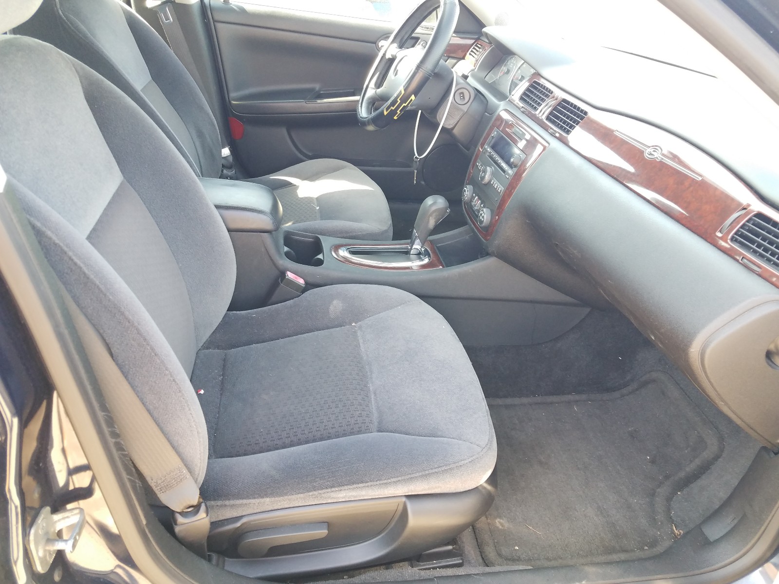 Photo 5 from auction – 2009 CHEVROLET IMPALA 1LT with VIN 2G1WT57K991222682