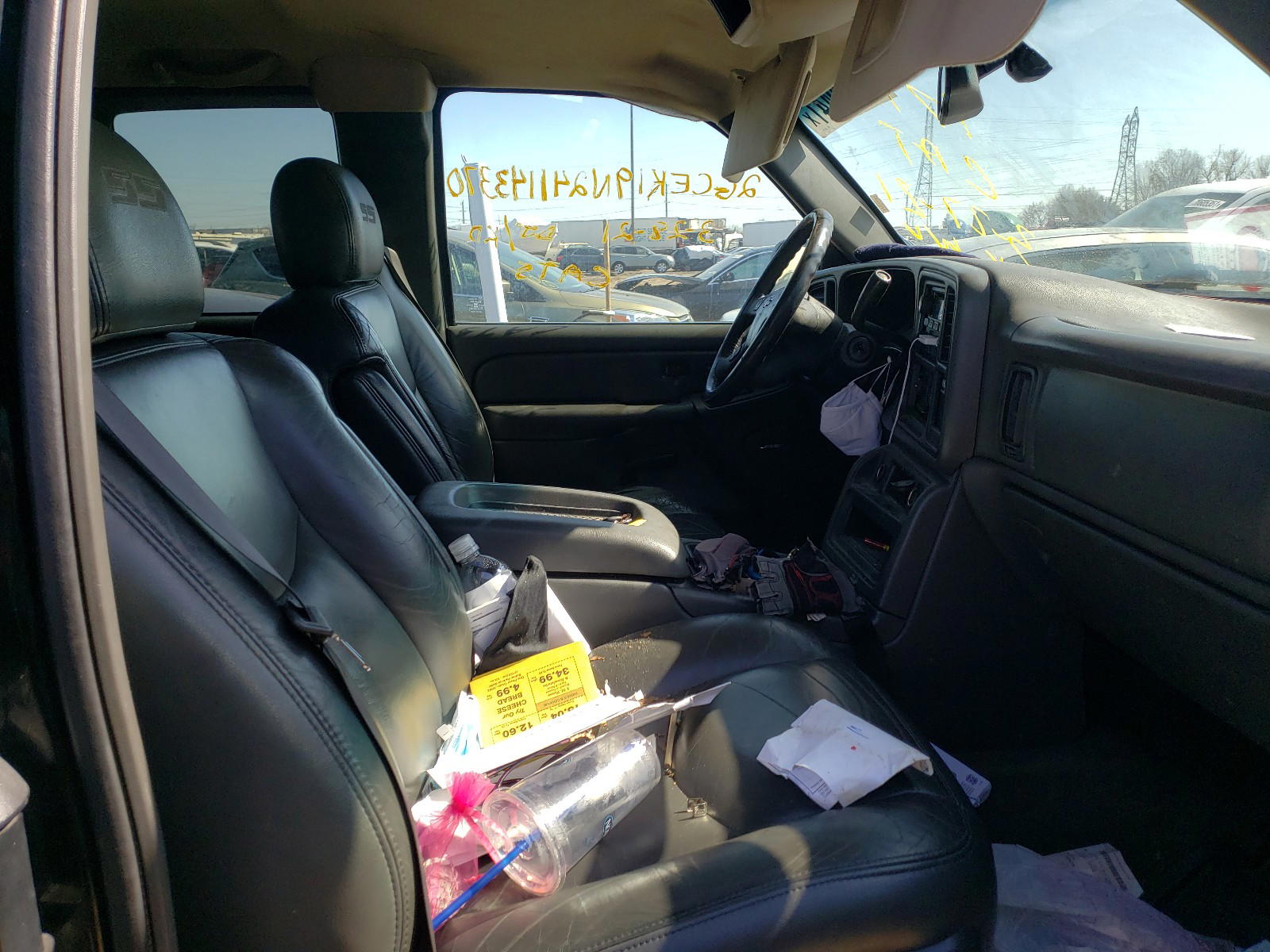 Photo 5 from auction – 2004 CHEVROLET SILVERADO with VIN 2GCEK19N241143370