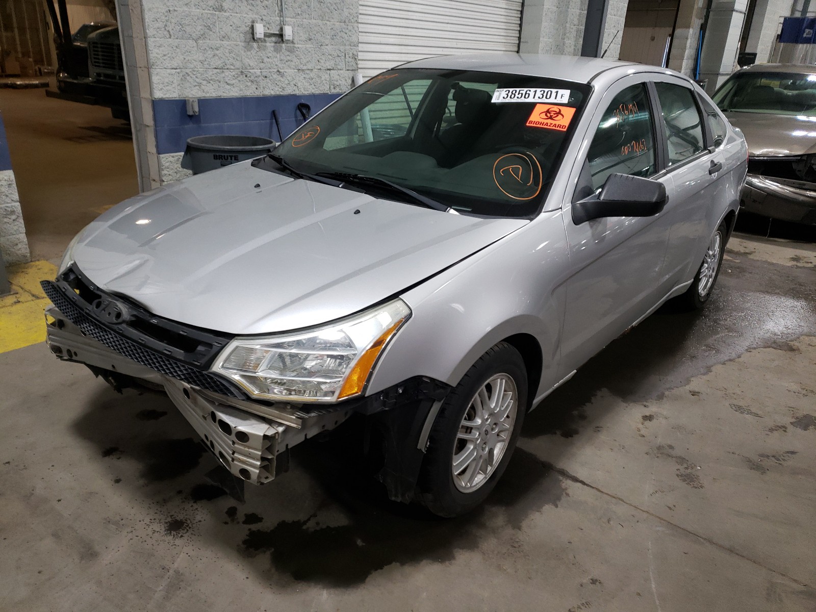 Photo 2 from auction – 2010 FORD FOCUS SE with VIN 1FAHP3FN8AW184286
