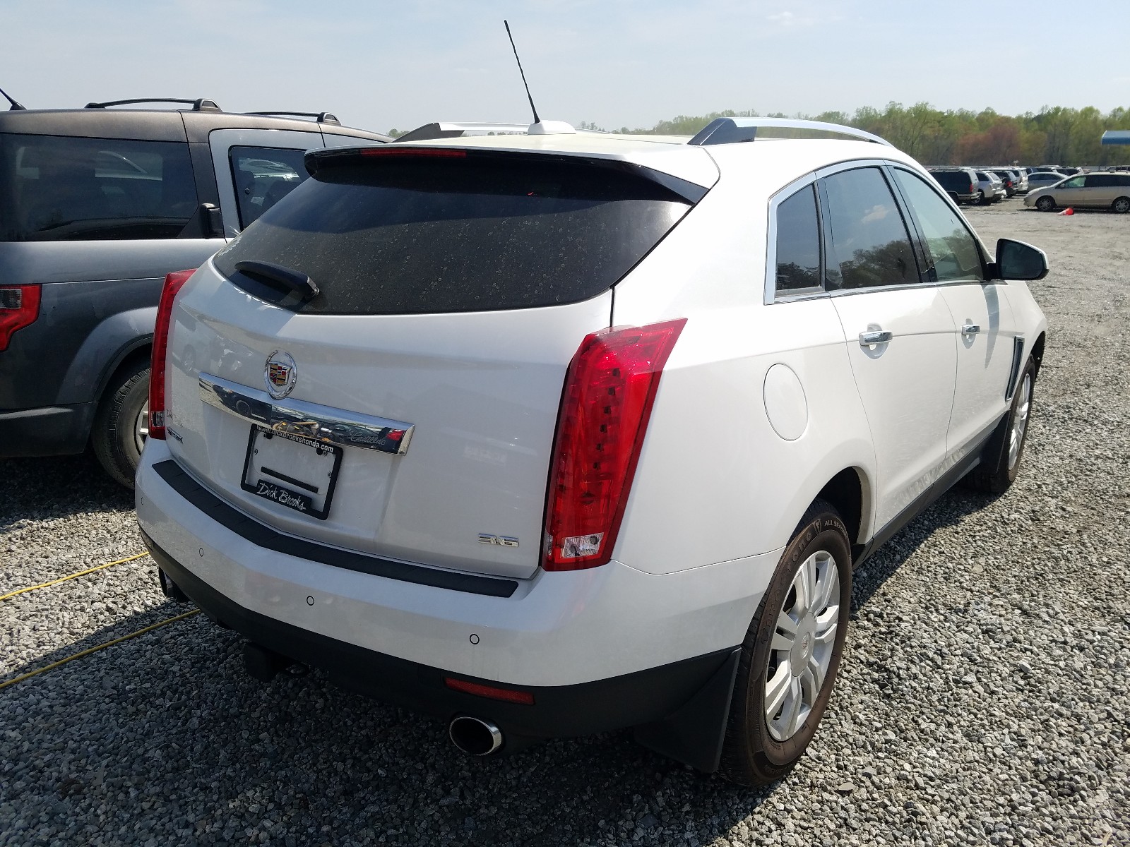 Photo 4 from auction – 2016 CADILLAC SRX LUXURY with VIN 3GYFNBE36GS554389