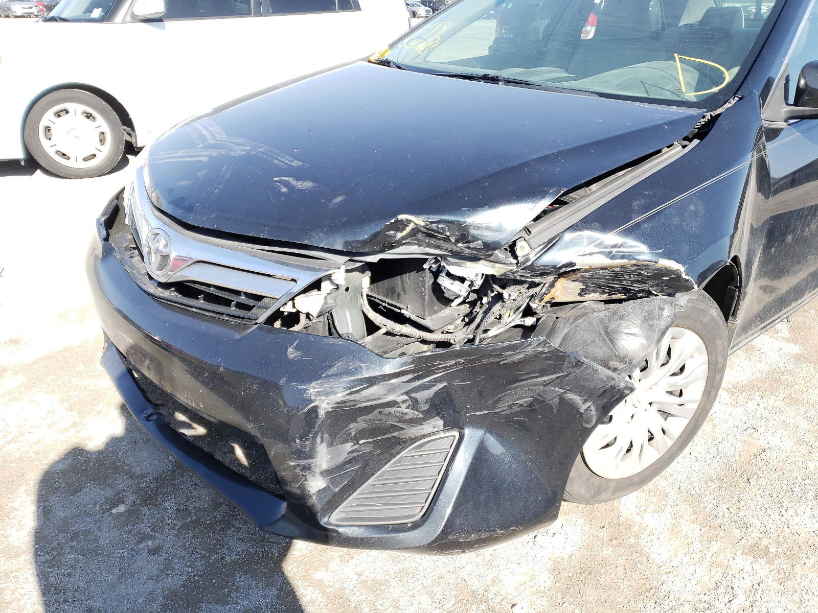 Photo 9 from auction – 2012 TOYOTA CAMRY BASE with VIN 4T4BF1FKXCR166630