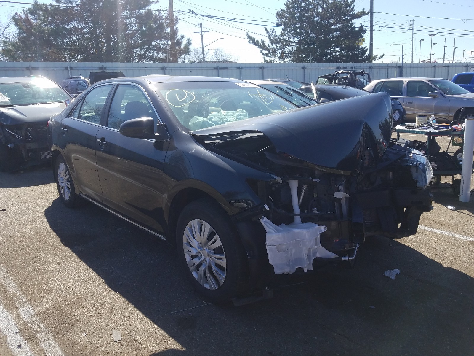 TOYOTA CAMRY L 2014 with VIN 4T1BF1FK5EU328709 - Photo from auction