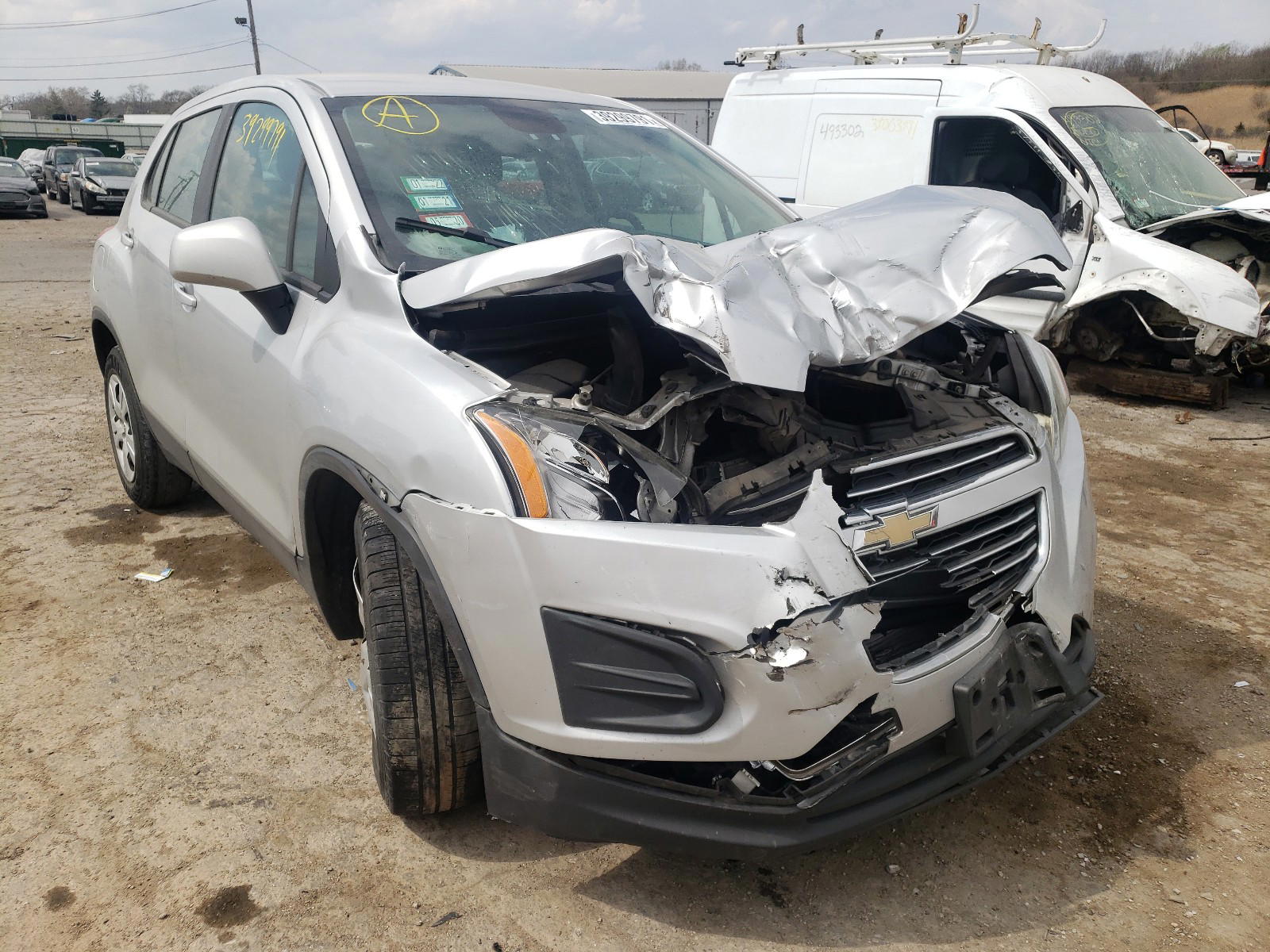 CHEVROLET TRAX LS 2016 with VIN 3GNCJKSBXGL274847 - Photo from auction