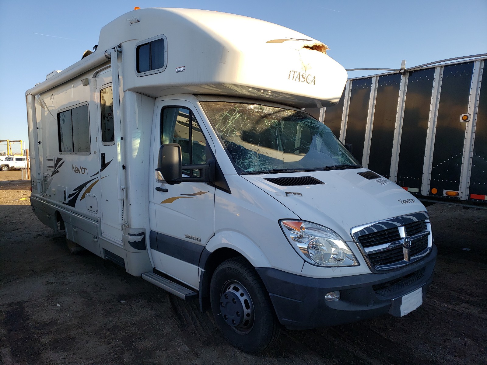 صورة رقم 1 من المزاد - 2008 WINNEBAGO ITASCA مع VIN WDXPF445379341336