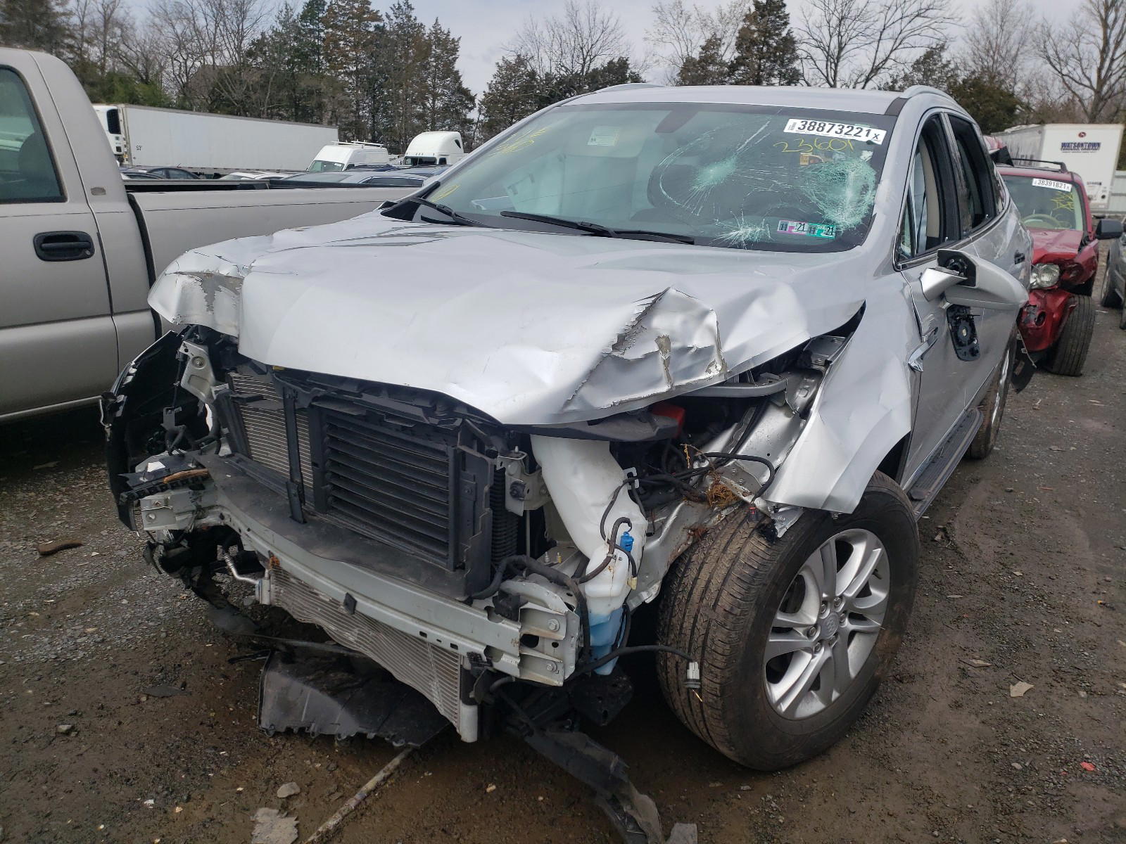 Photo 2 from auction – 2019 BUICK ENCLAVE with VIN 5GAERAKW2KJ126832
