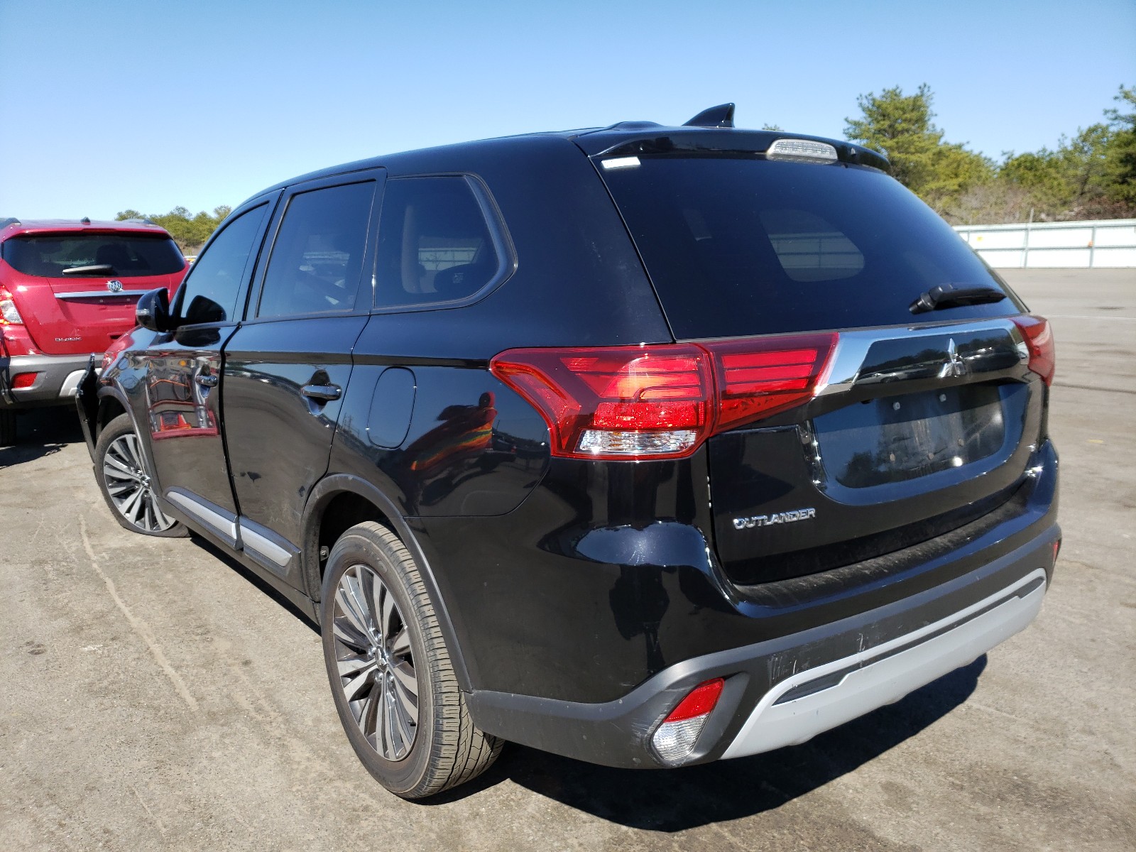 Photo 13 from auction – 2020 MITSUBISHI OUTLANDER with VIN JA4AD3A33LZ010504
