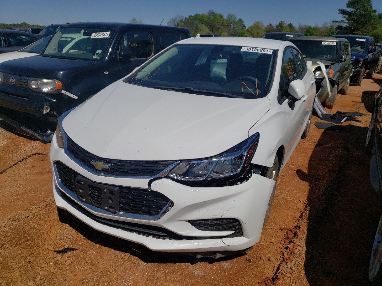 Photo 2 from auction – 2017 CHEVROLET CRUZE LS with VIN 1G1BC5SM4H7239396