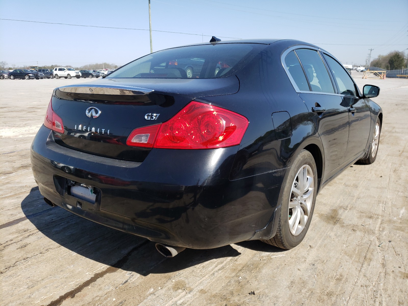 Photo 4 from auction – 2009 INFINITI G37 BASE with VIN JNKCV61E49M013916