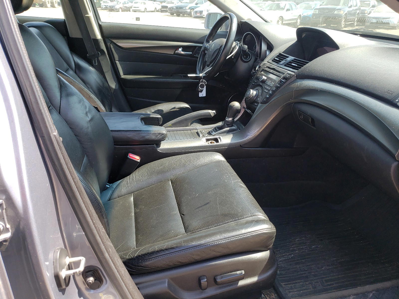 Photo 5 from auction – 2012 ACURA TL with VIN 19UUA8F52CA008102