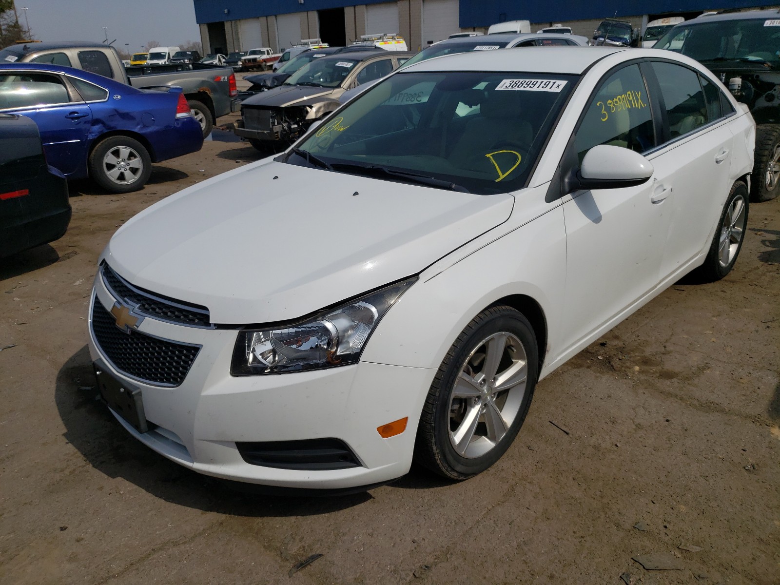 Photo 2 from auction – 2014 CHEVROLET CRUZE LT with VIN 1G1PE5SB4E7303186
