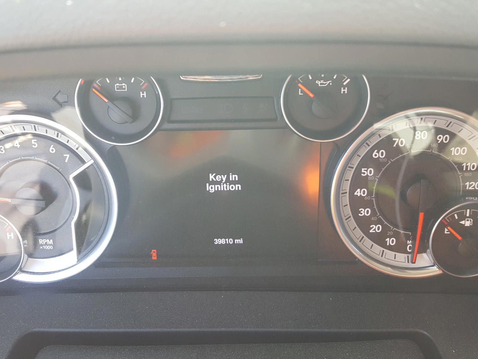 Photo 8 from auction – 2016 RAM 1500 SLT with VIN 3C6RR7LT5GG163901
