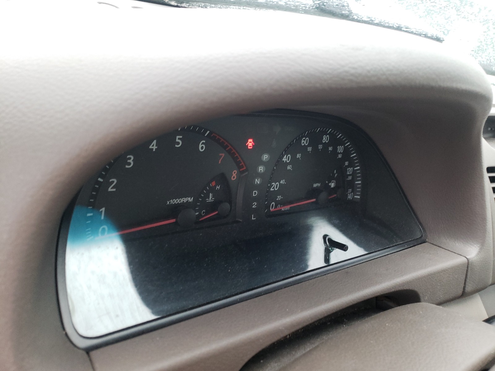 Photo 8 from auction – 2002 TOYOTA CAMRY LE with VIN 4T1BE32K42U632601