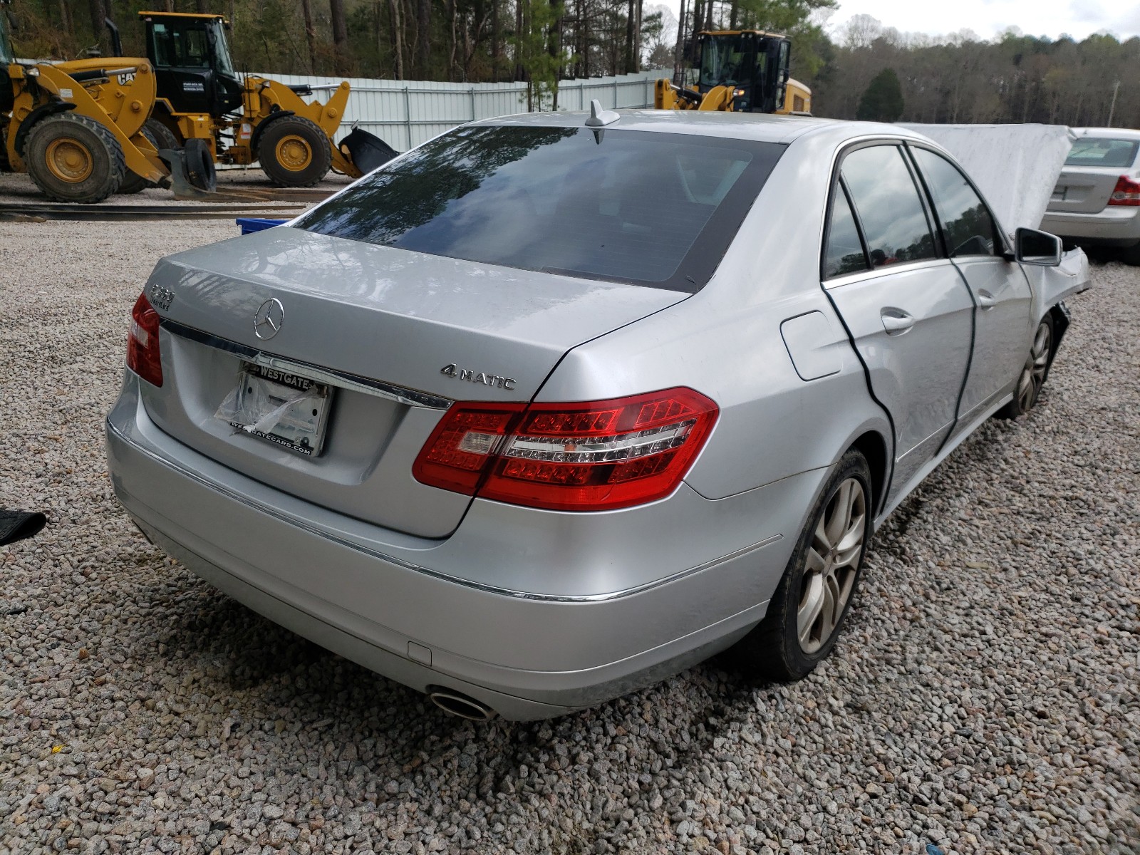 Photo 4 from auction – 2011 MERCEDES-BENZ E 350 4MAT with VIN WDDHF8HB9BA290621