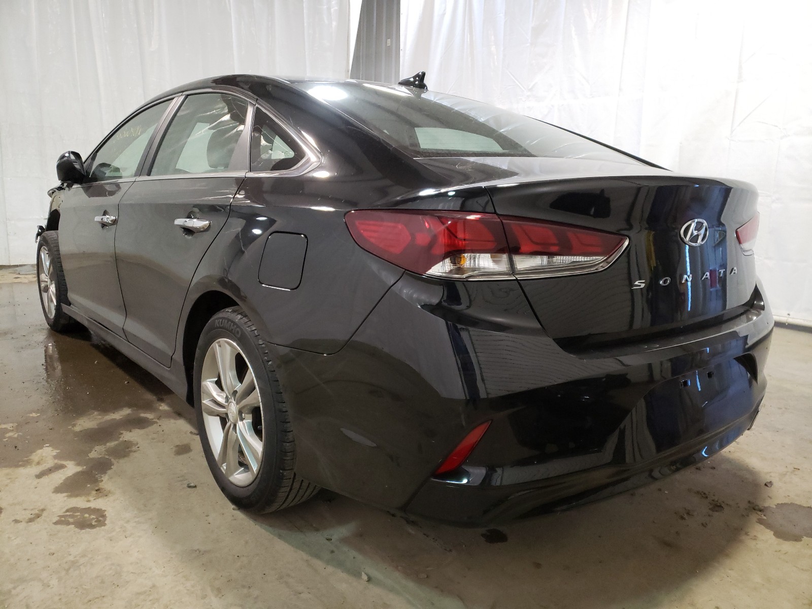 Photo 3 from auction – 2019 HYUNDAI SONATA LIM with VIN 5NPE34AF9KH819943