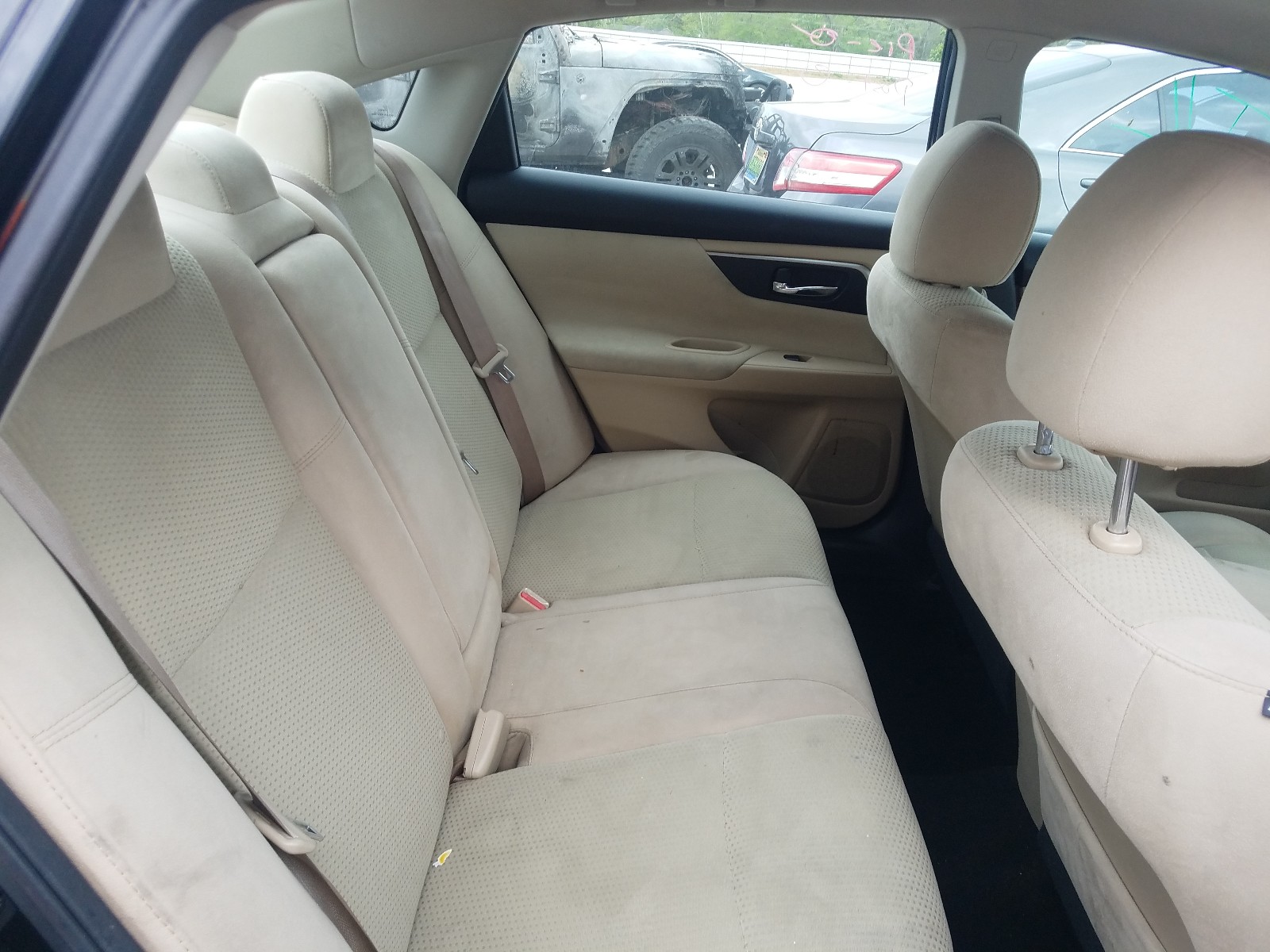 Photo 6 from auction – 2015 NISSAN ALTIMA 2.5 with VIN 1N4AL3AP0FN301507