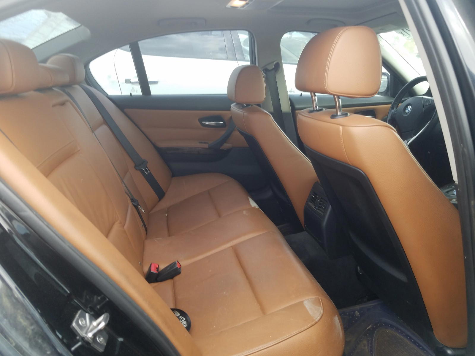 Photo 6 from auction – 2011 BMW 328 I with VIN WBAPH7C54BE850904