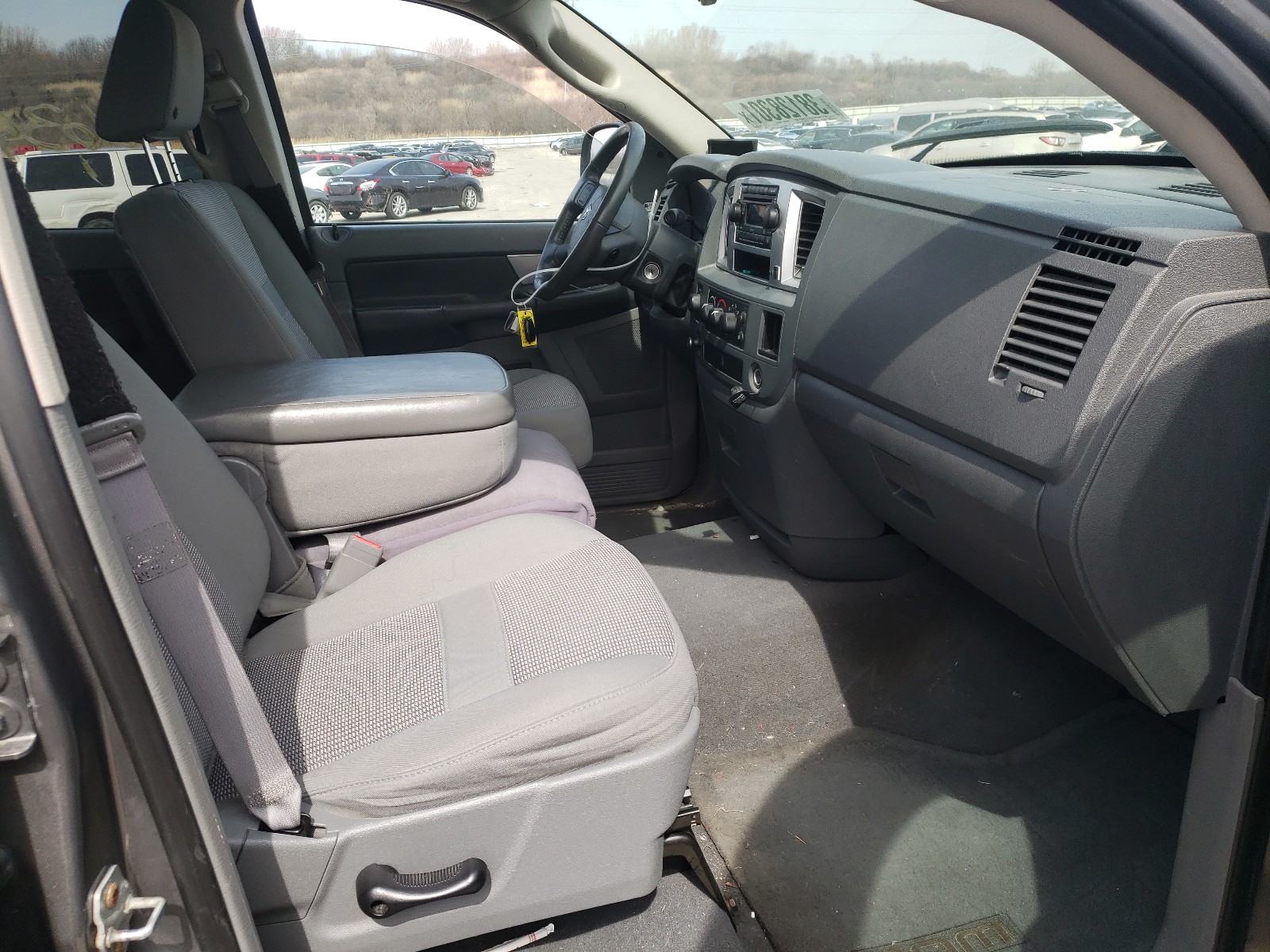 Photo 5 from auction – 2008 DODGE RAM 1500 S with VIN 1D7HU18N28S591595