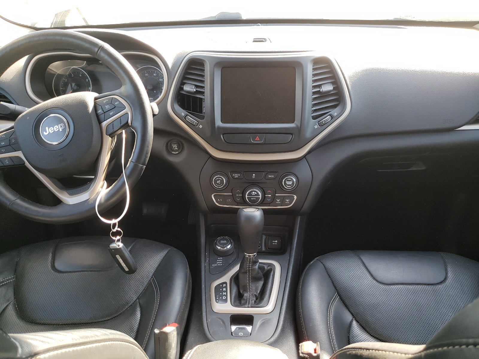 Photo 9 from auction – 2015 JEEP CHEROKEE L with VIN 1C4PJMDB7FW701977